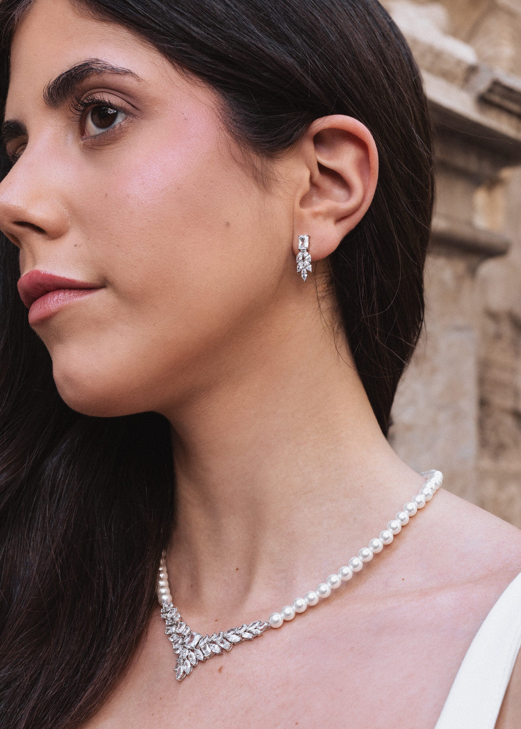 Minimalistic Crystal Drop Bridal Earrings - TERP