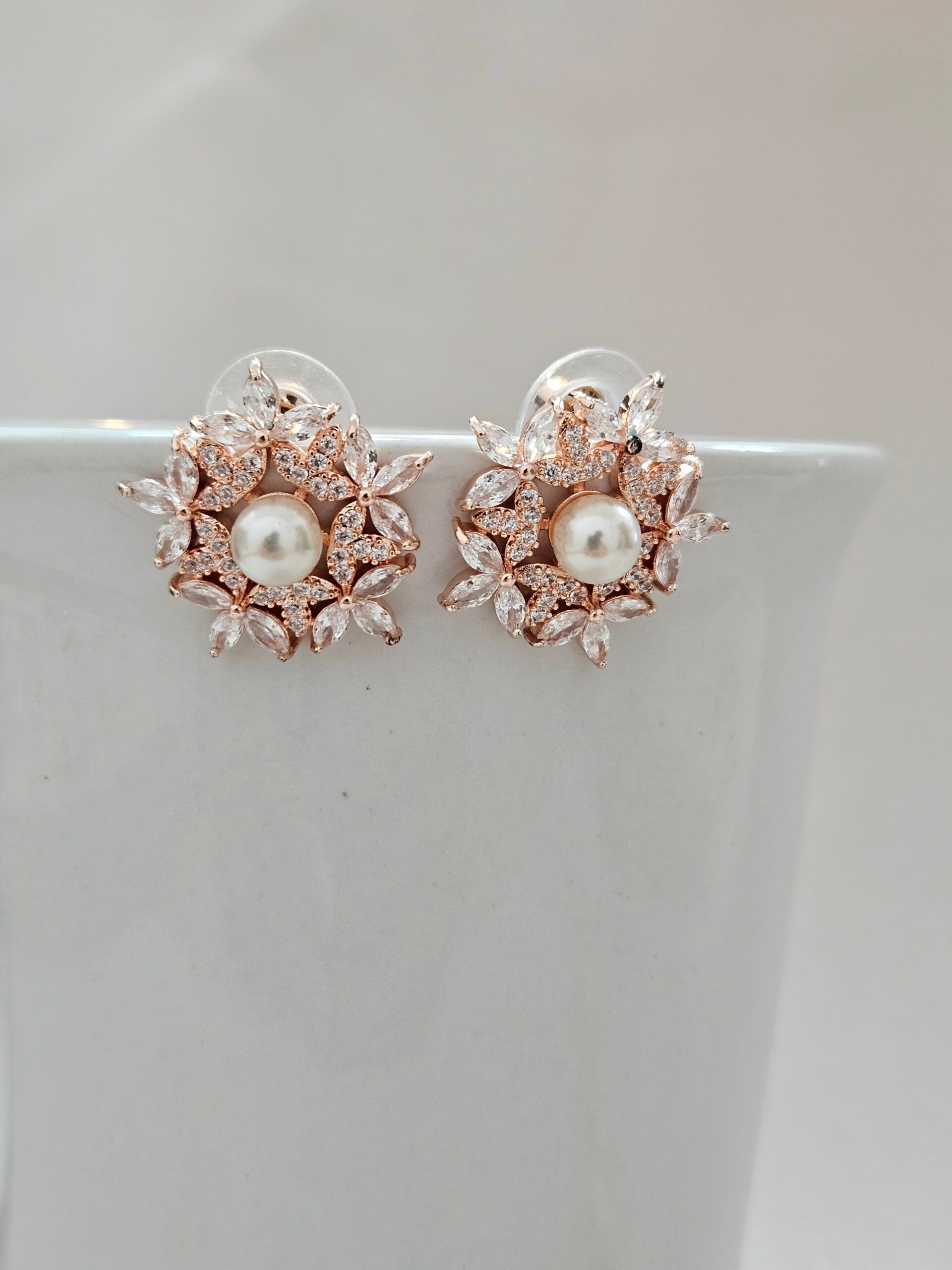 Floral Rose Gold Crystal Pearl Stud Earrings - AERC3