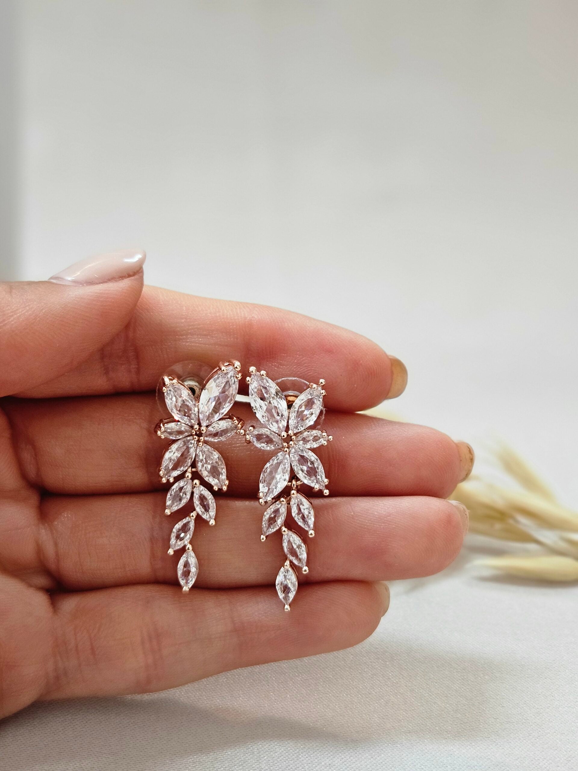 Elegant Rose Gold Crystal Drop Earrings - AERC6