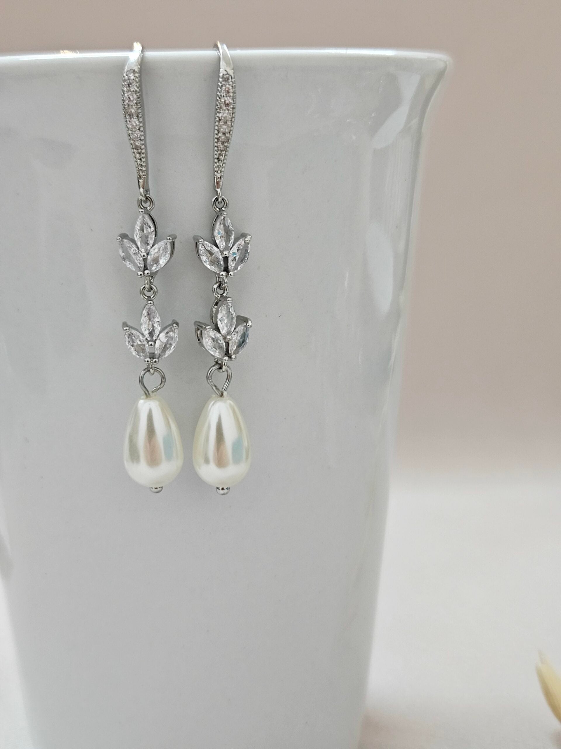 Long Delicate Pearl Drop Crystal Earrings - AESC67