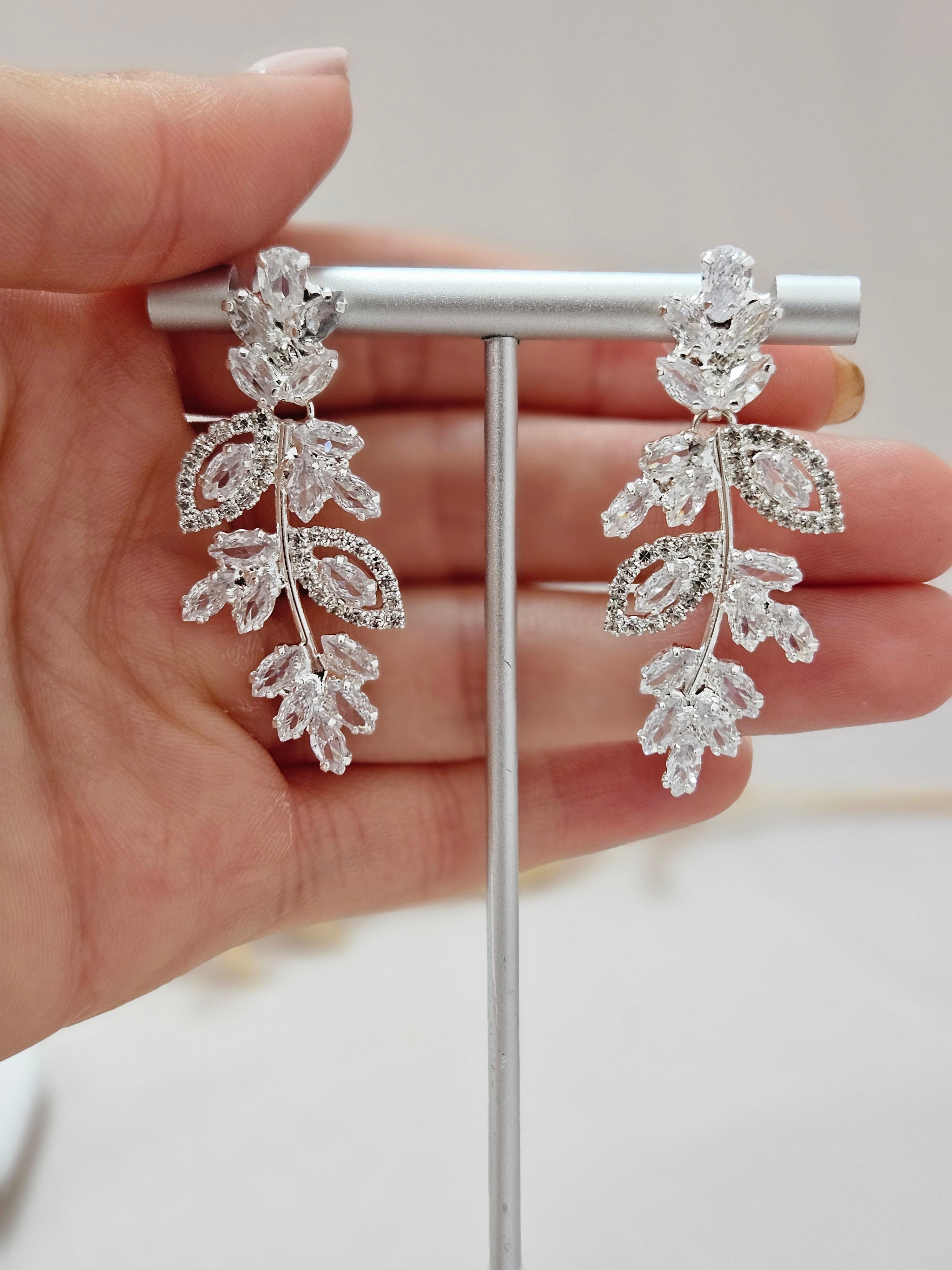 Floral Statement Bracelet Jewelry Set
