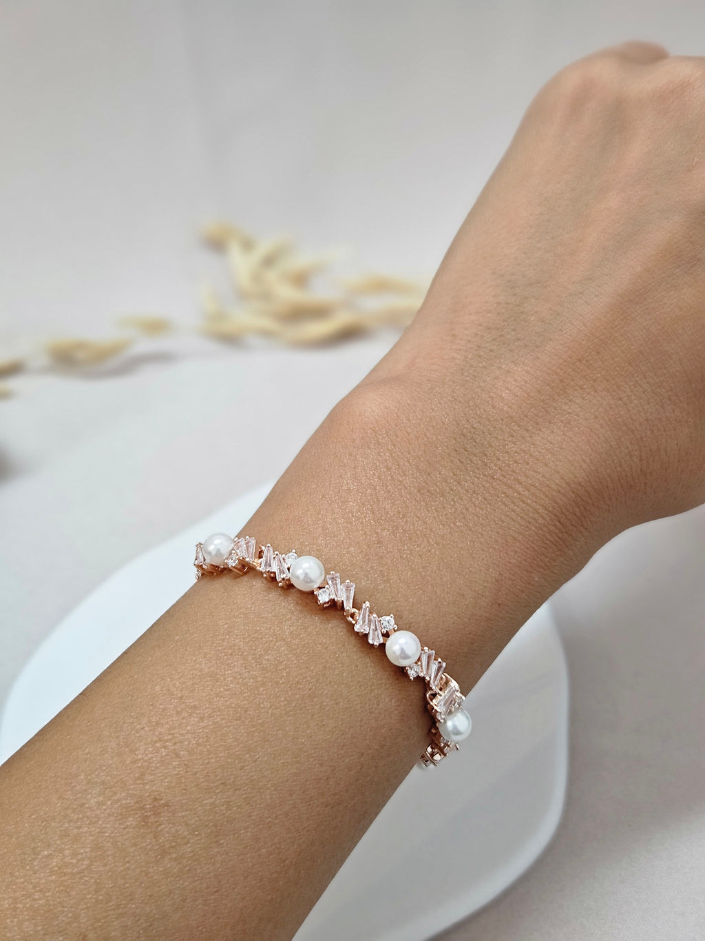 Adustable Rose Gold Crystal Pearl Bracelet
