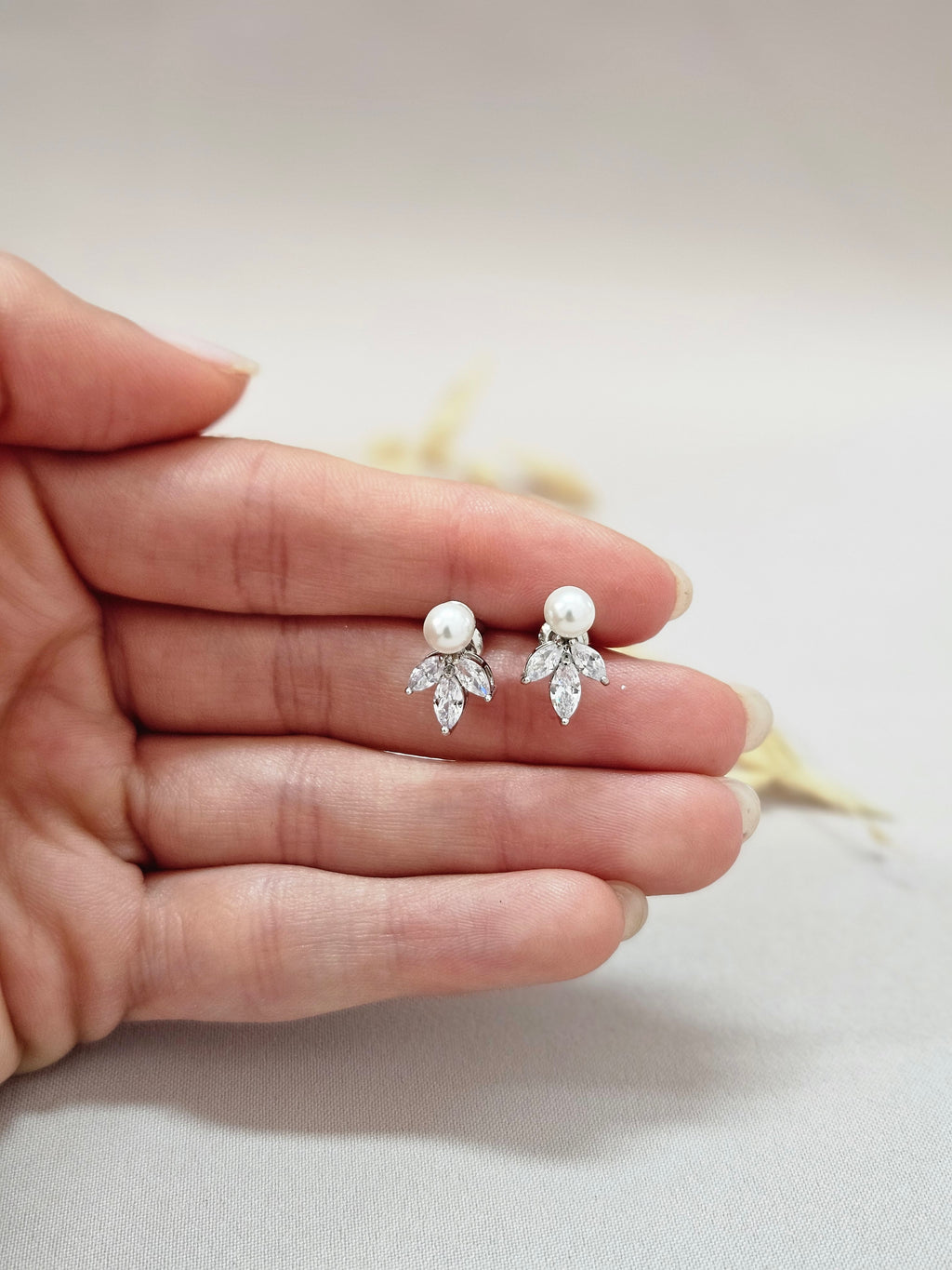Delicate Pearl Bridal Jewelry Set