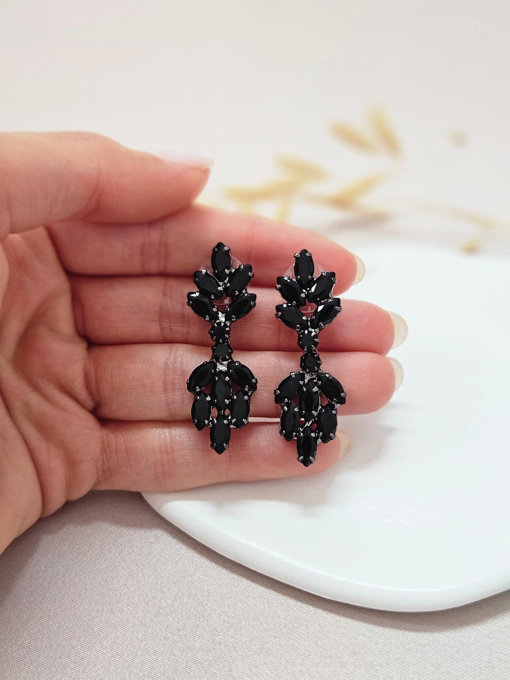 Black Jewelry Set