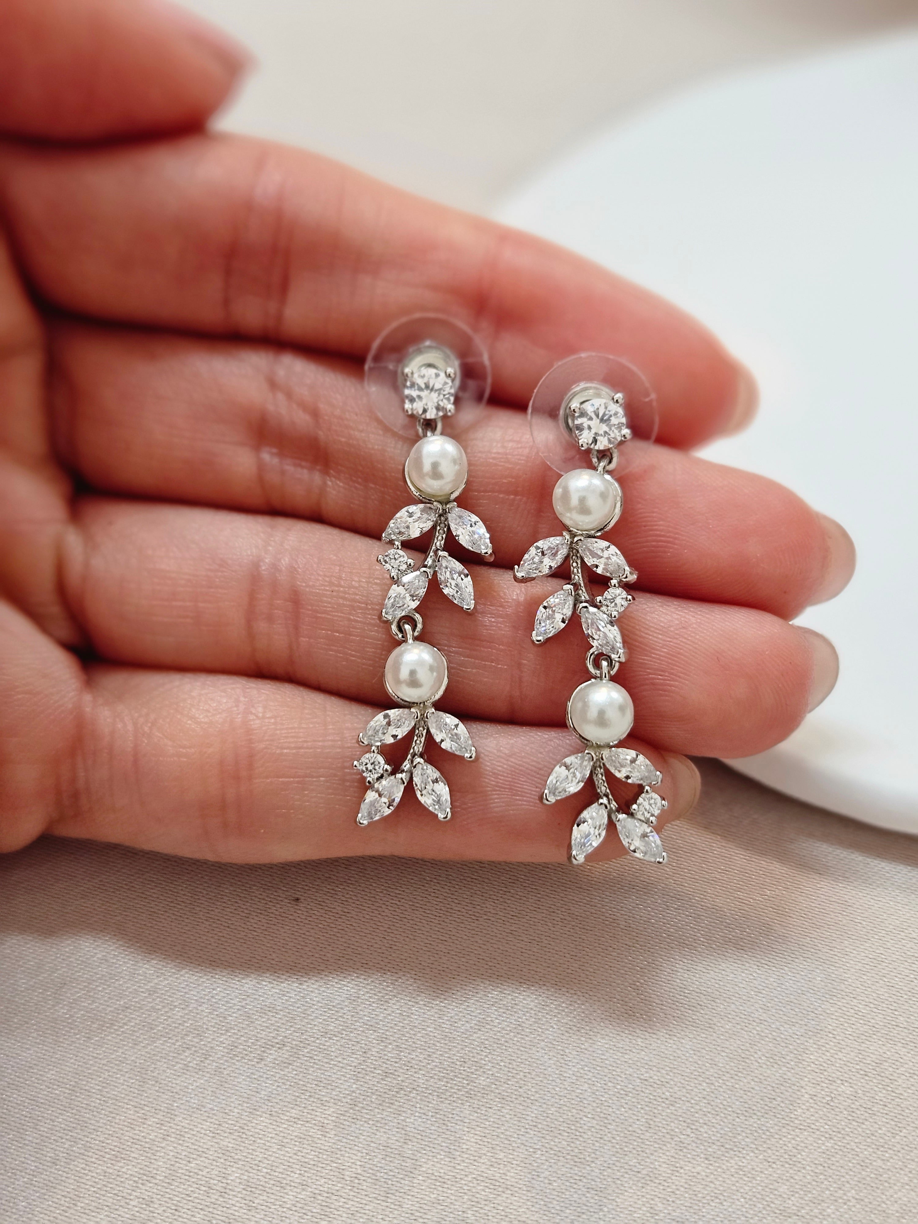 Bridal Pearl Jewelry Set
