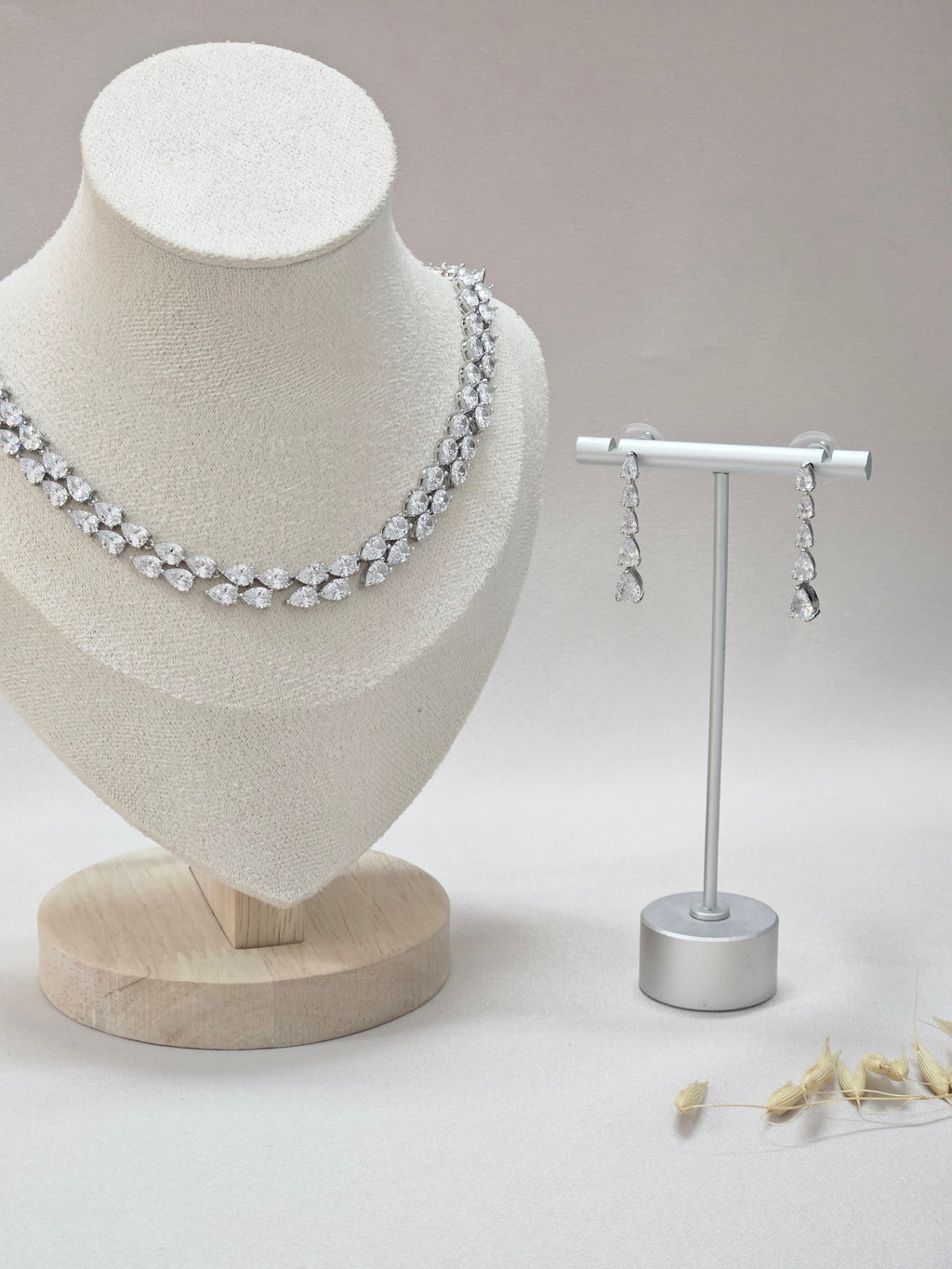 Teardrop Bridal Necklace Set