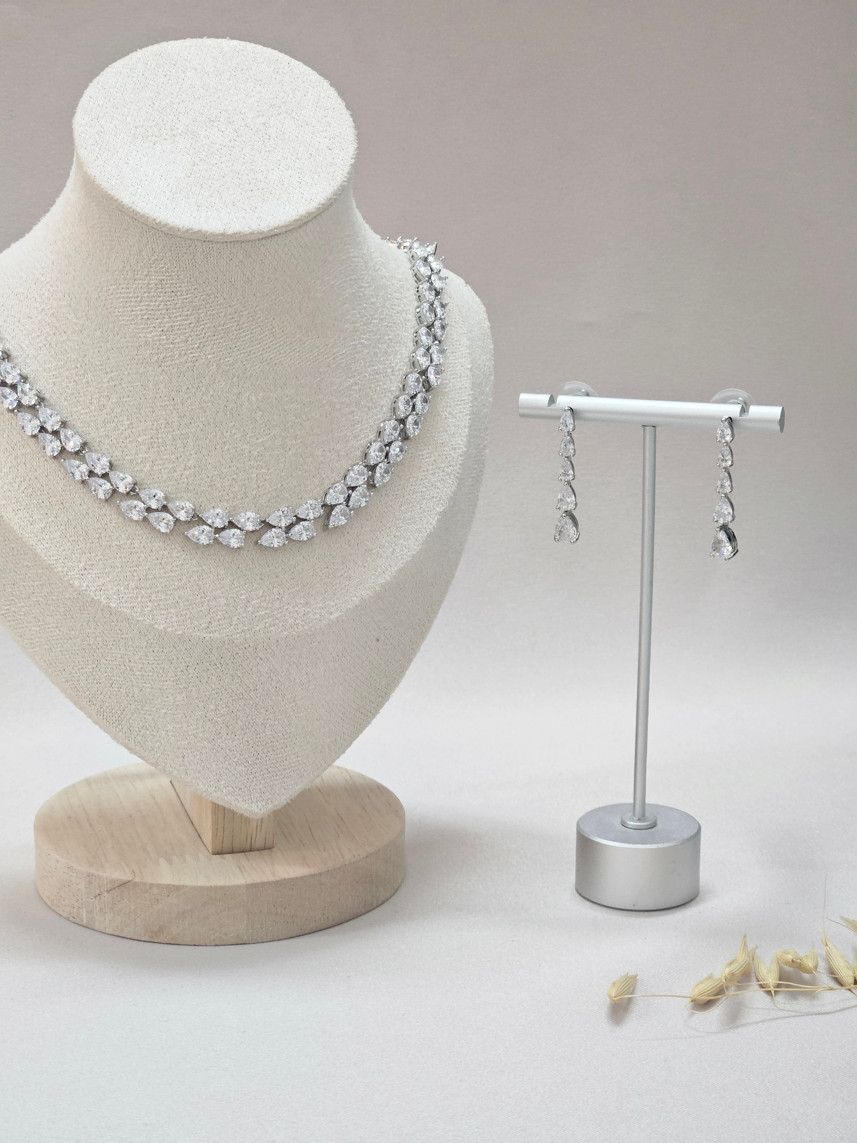 Teardrop Bridal Necklace Set