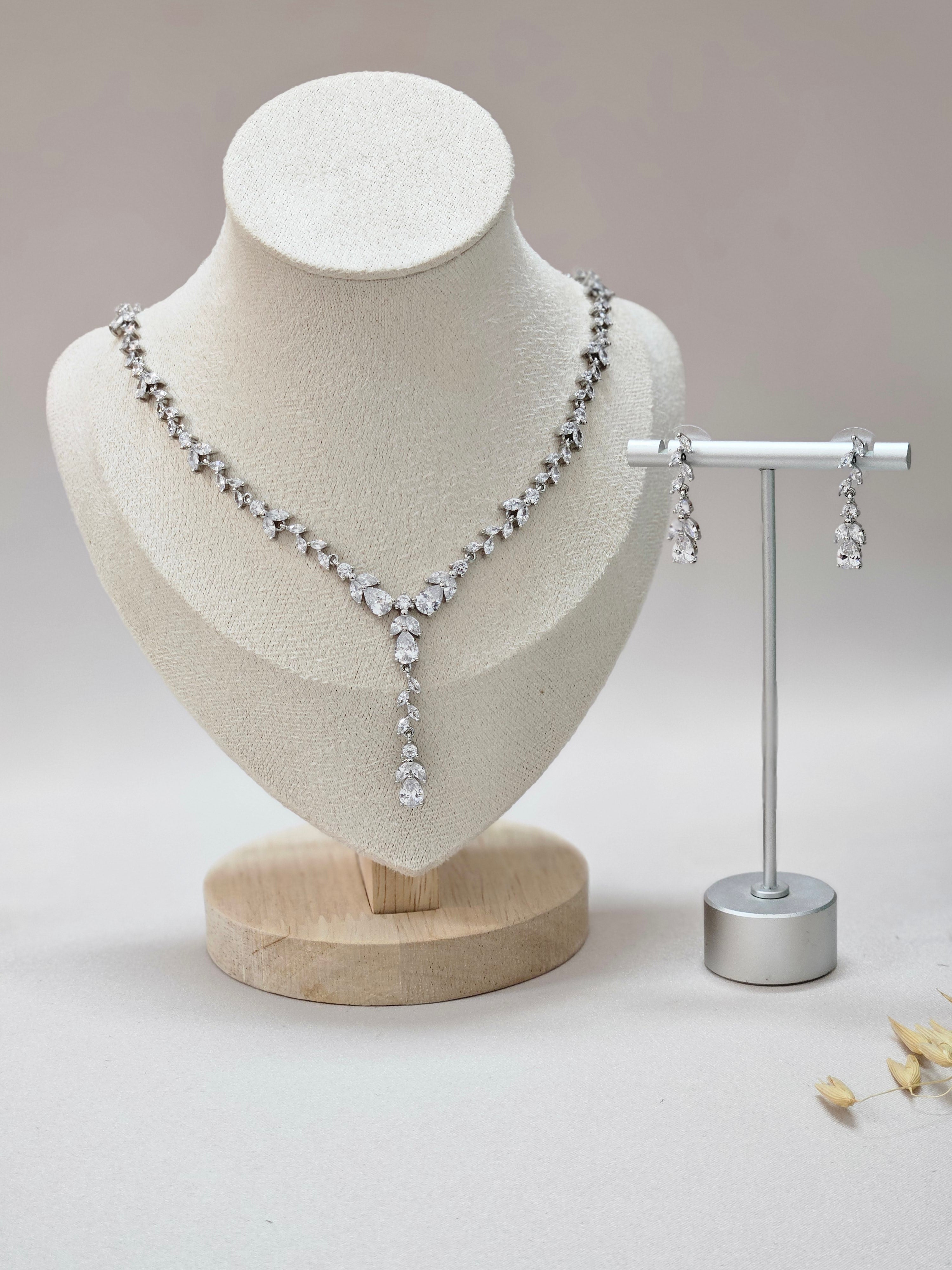 Bridal Crop Necklace And Earrings Set