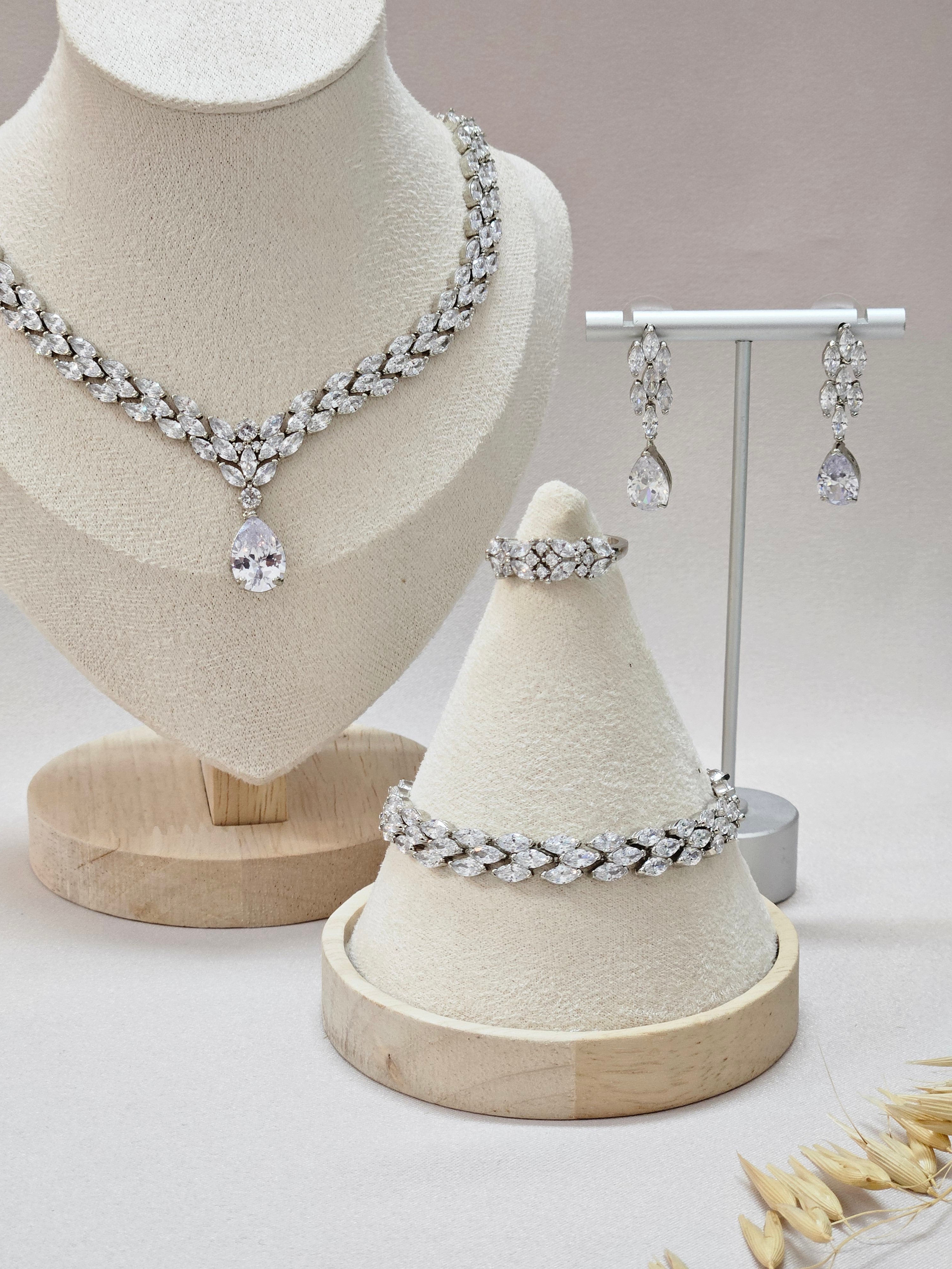 Teardop Necklace Jewelry Set