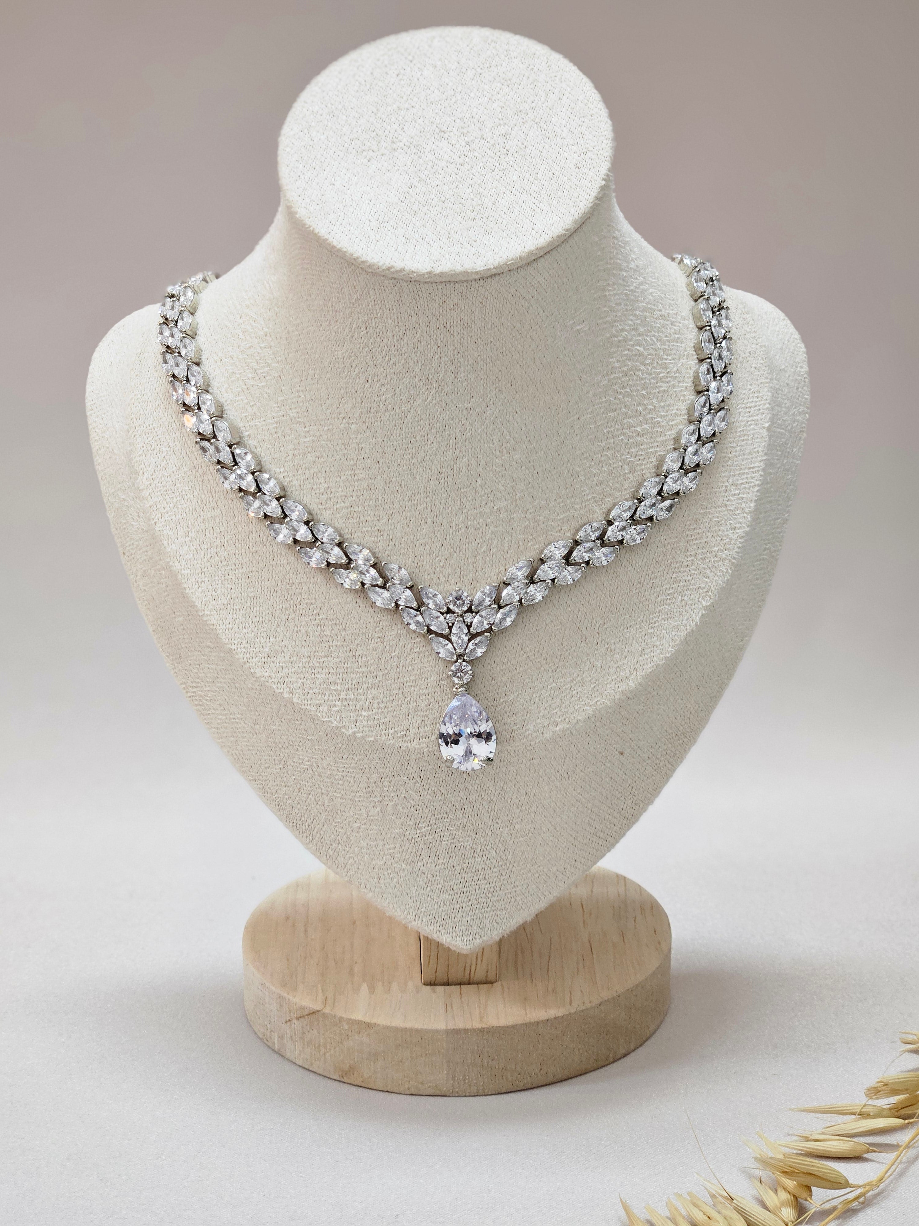 Teardop Necklace Jewelry Set
