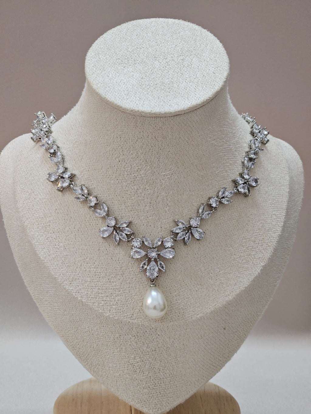 Pearl Drop necklace  Jewelry Set