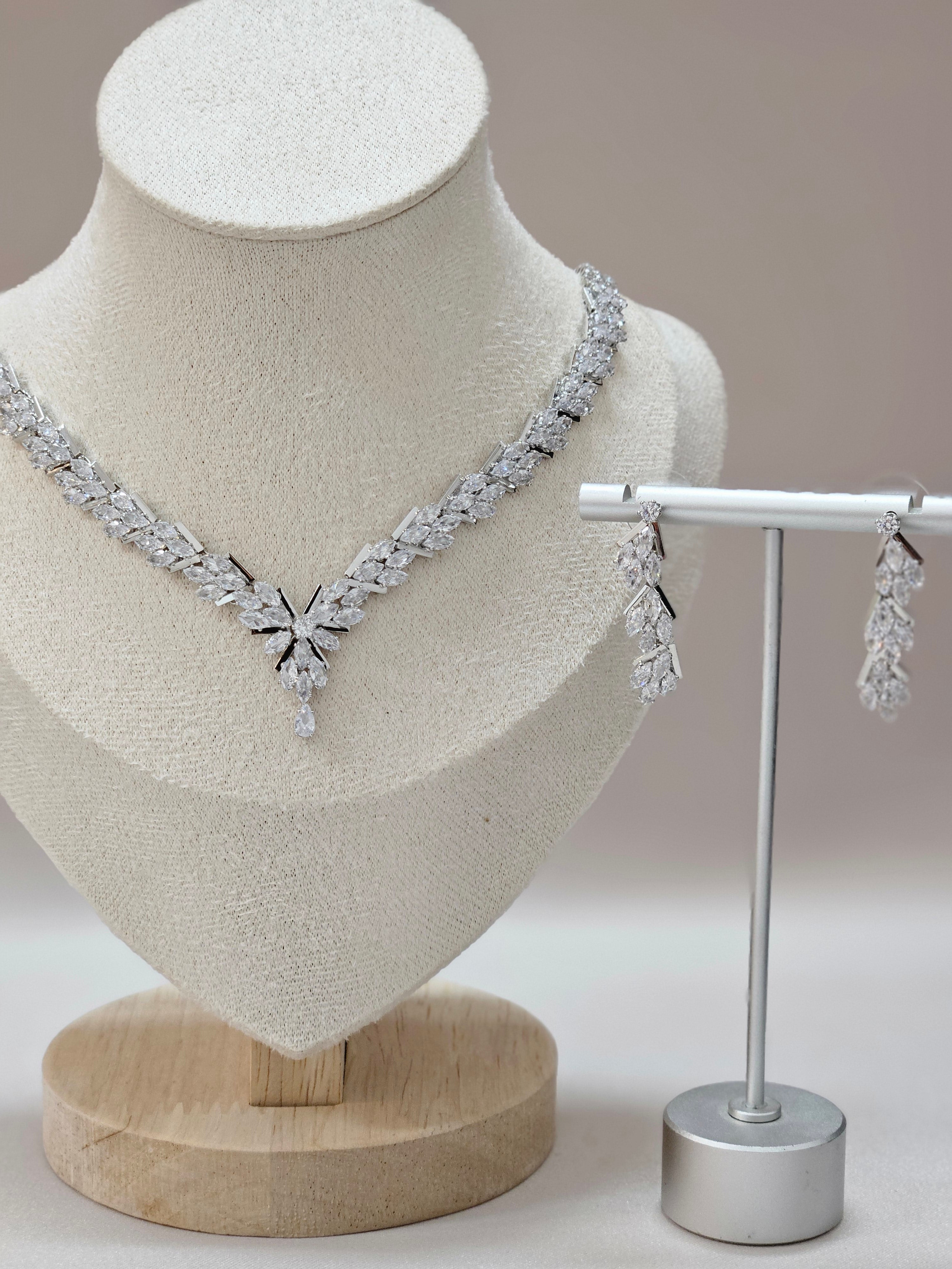 Bridal V Necklace Set