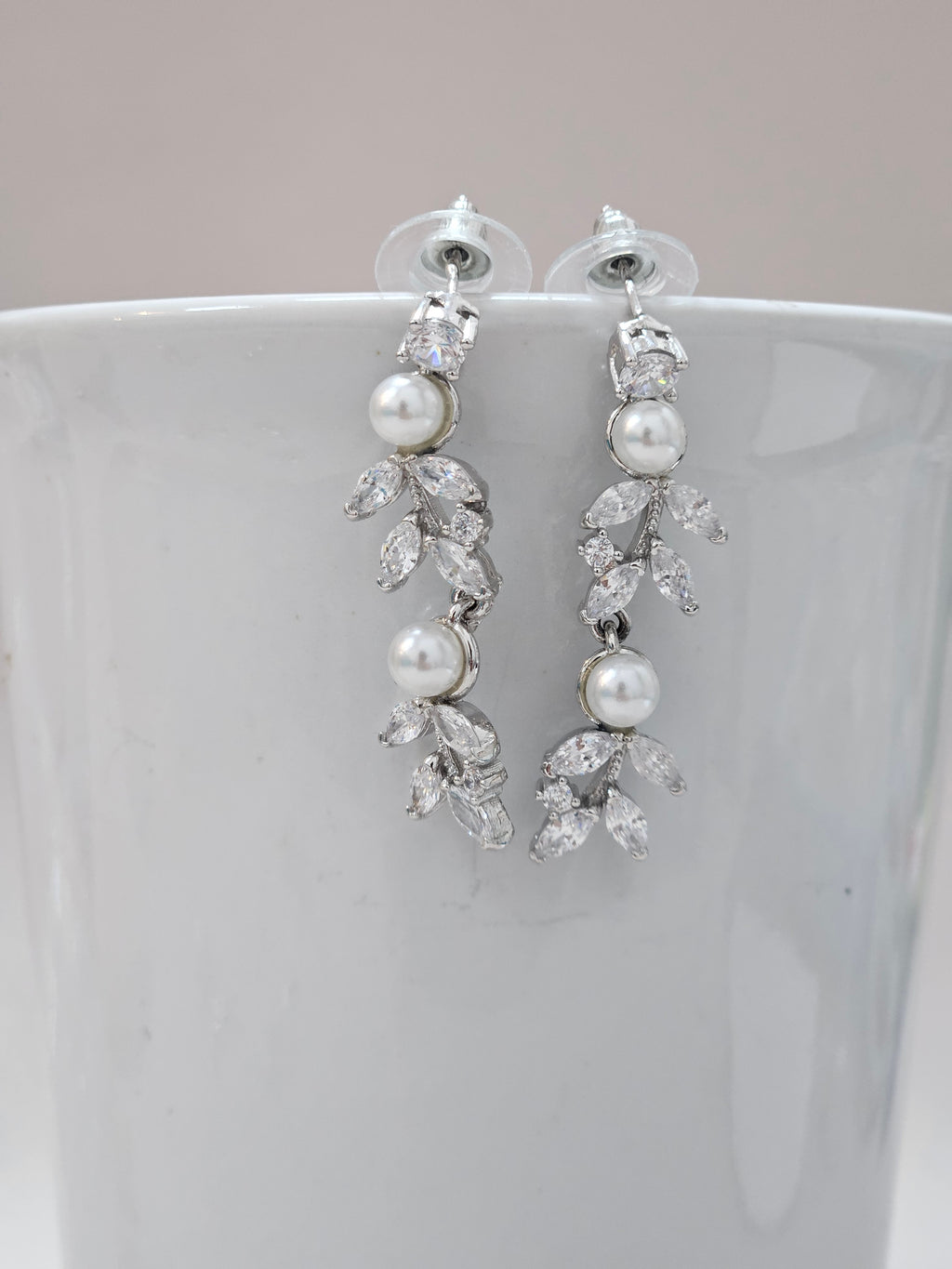 dangle silver cubic zirconia earrings