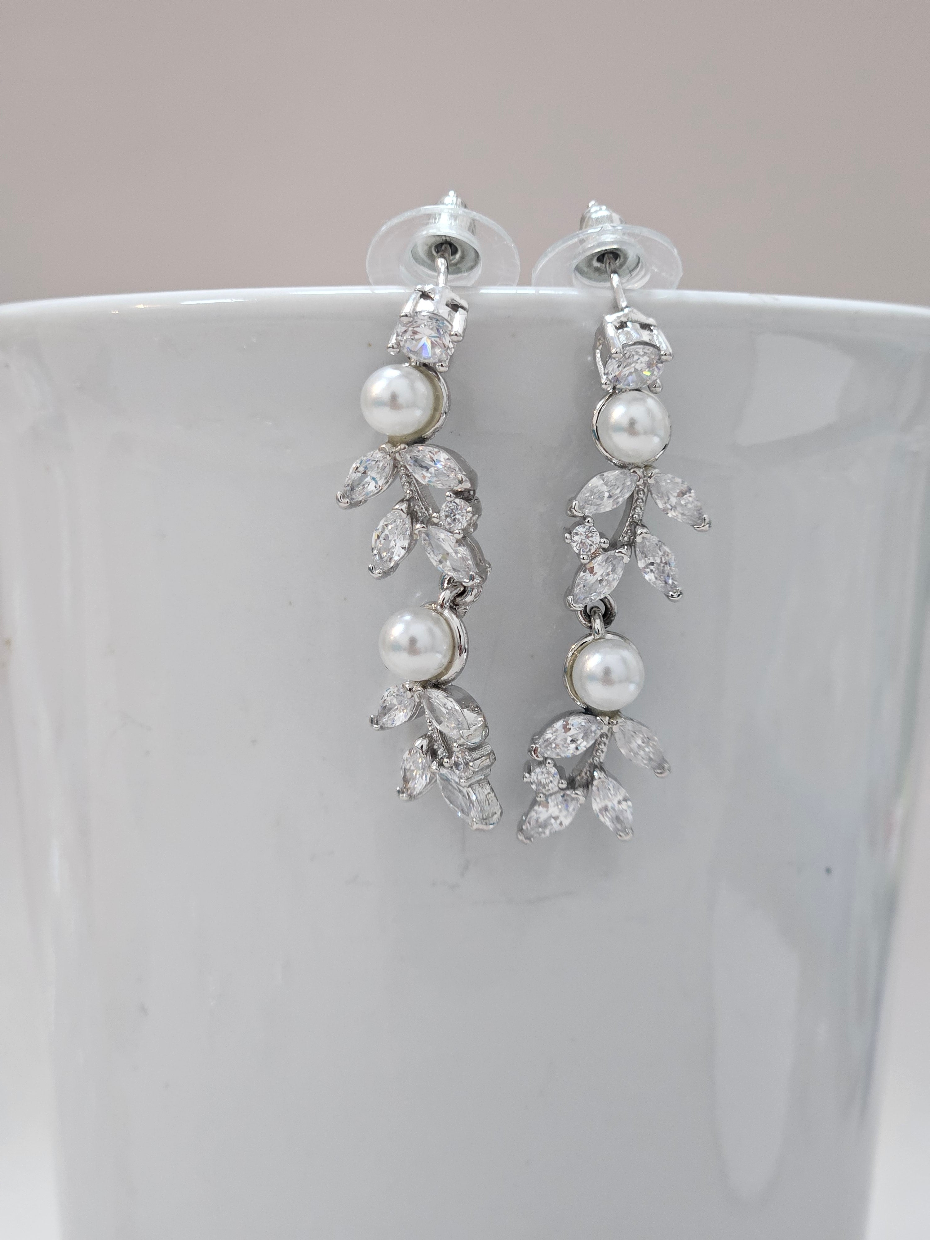 dangle silver cubic zirconia earrings