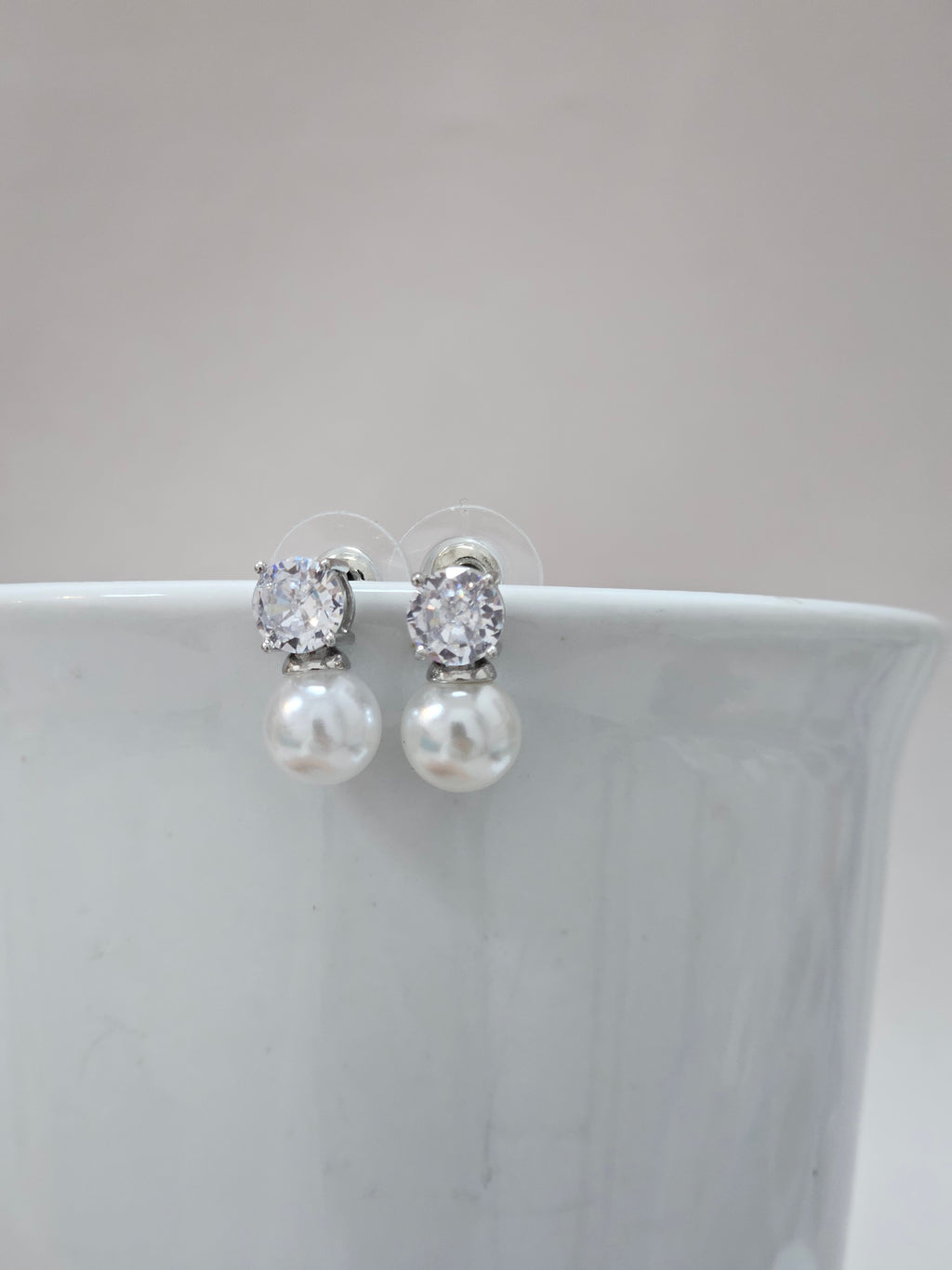 Classic Pearl Drop Earrings
