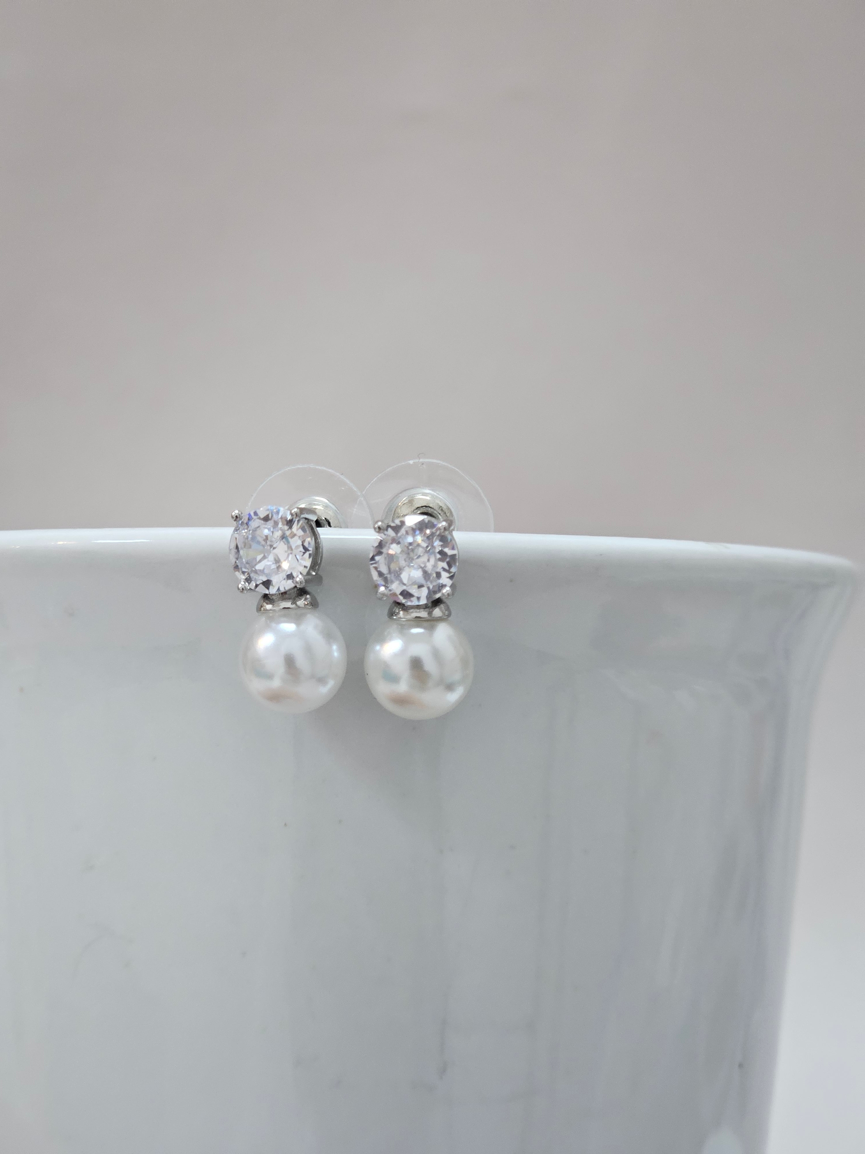 Classic Pearl Drop Earrings