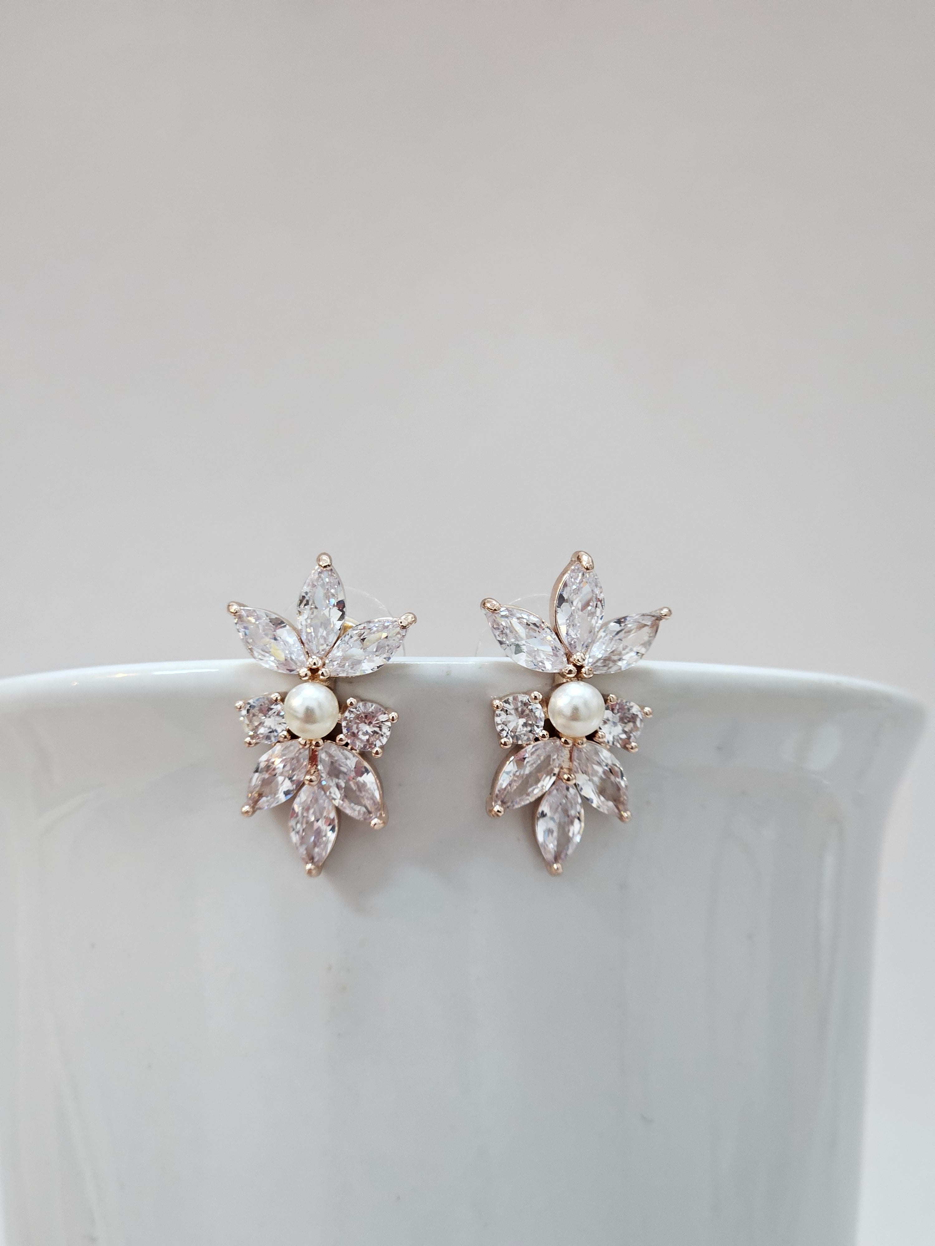 Rose Gold Floral Pearl Earrings