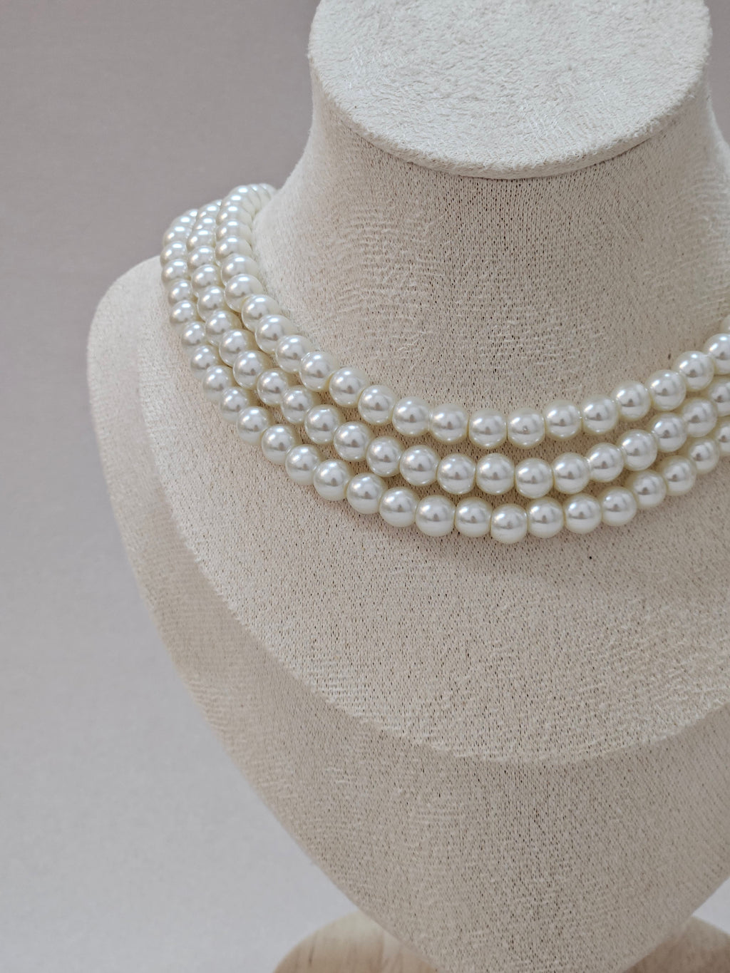Three Pearl Layers Choker Necklace