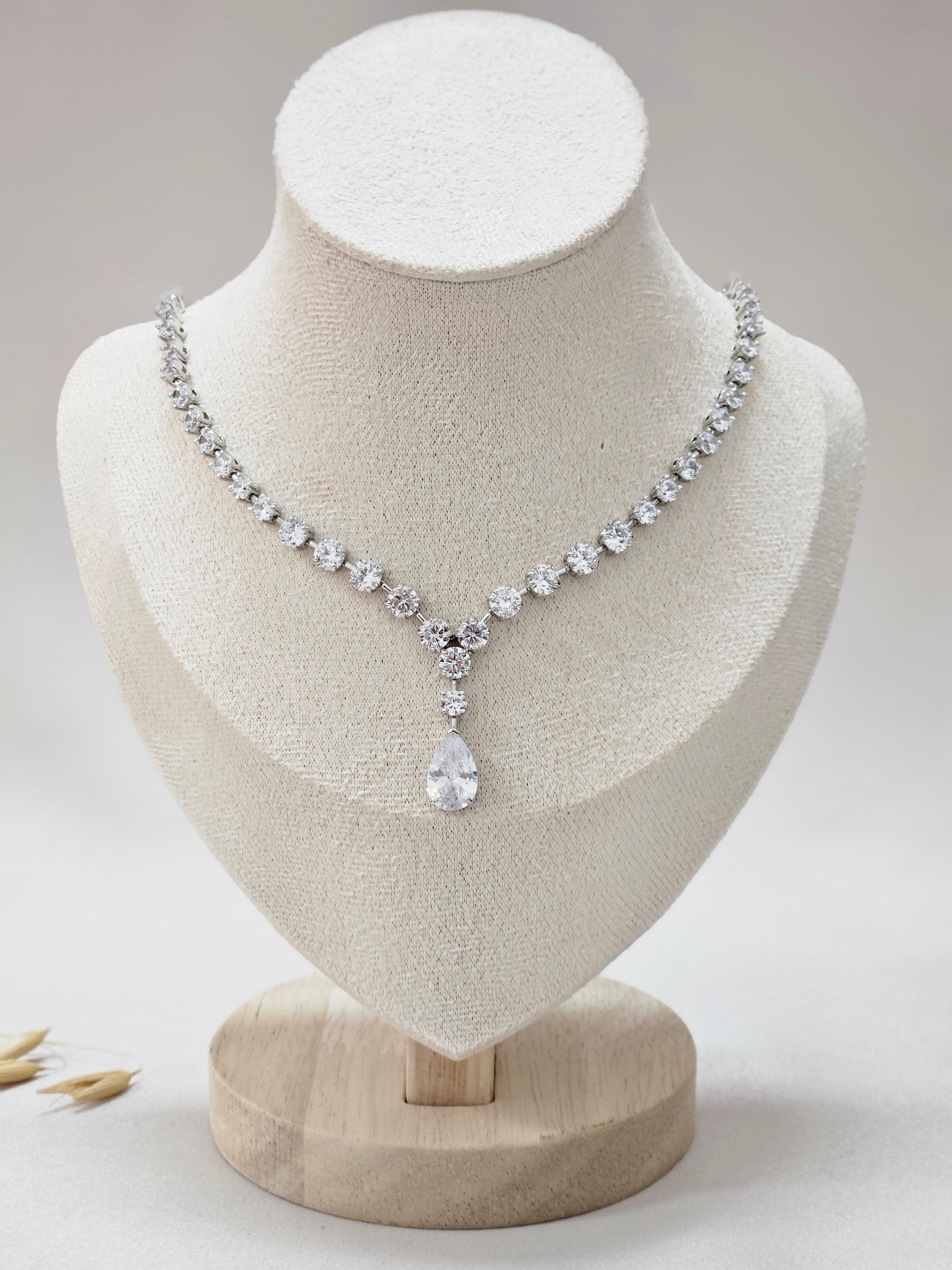 Crystal Drop Jewelry Set