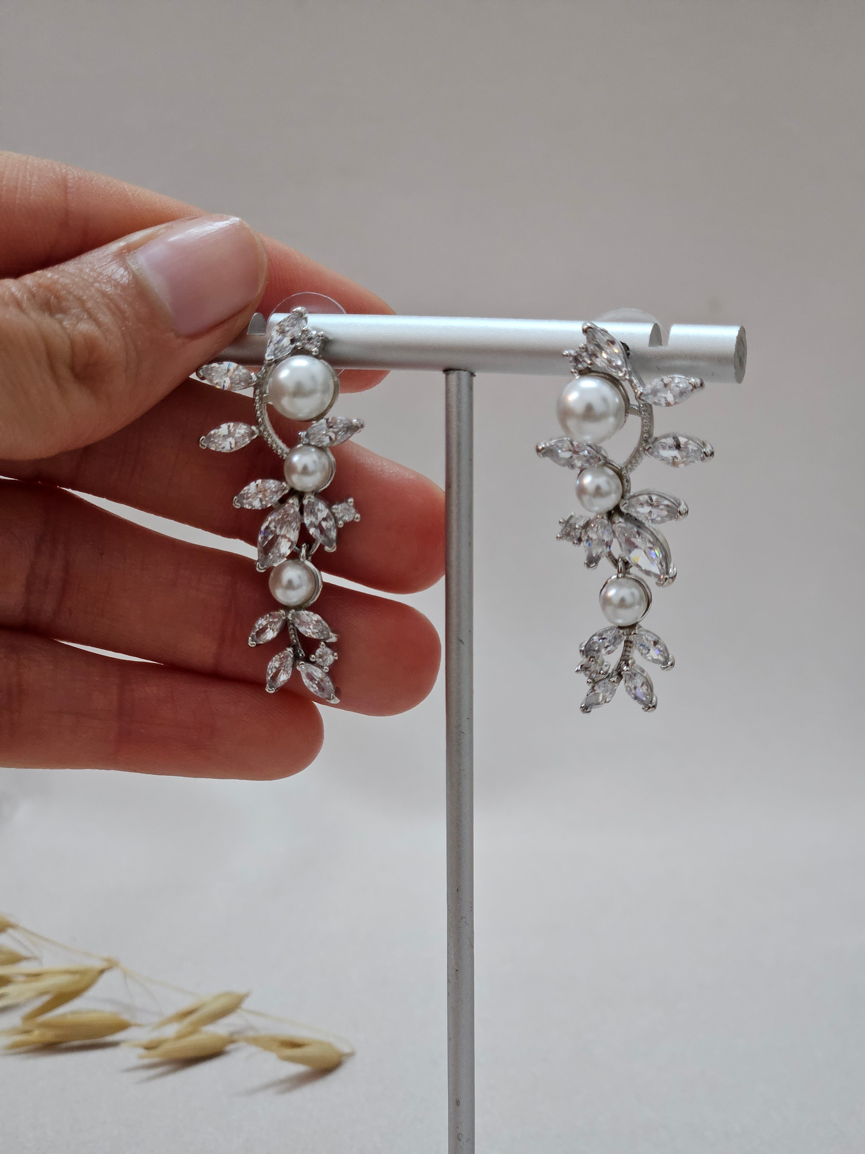 Vintage Crystal Pearl Jewelry Set