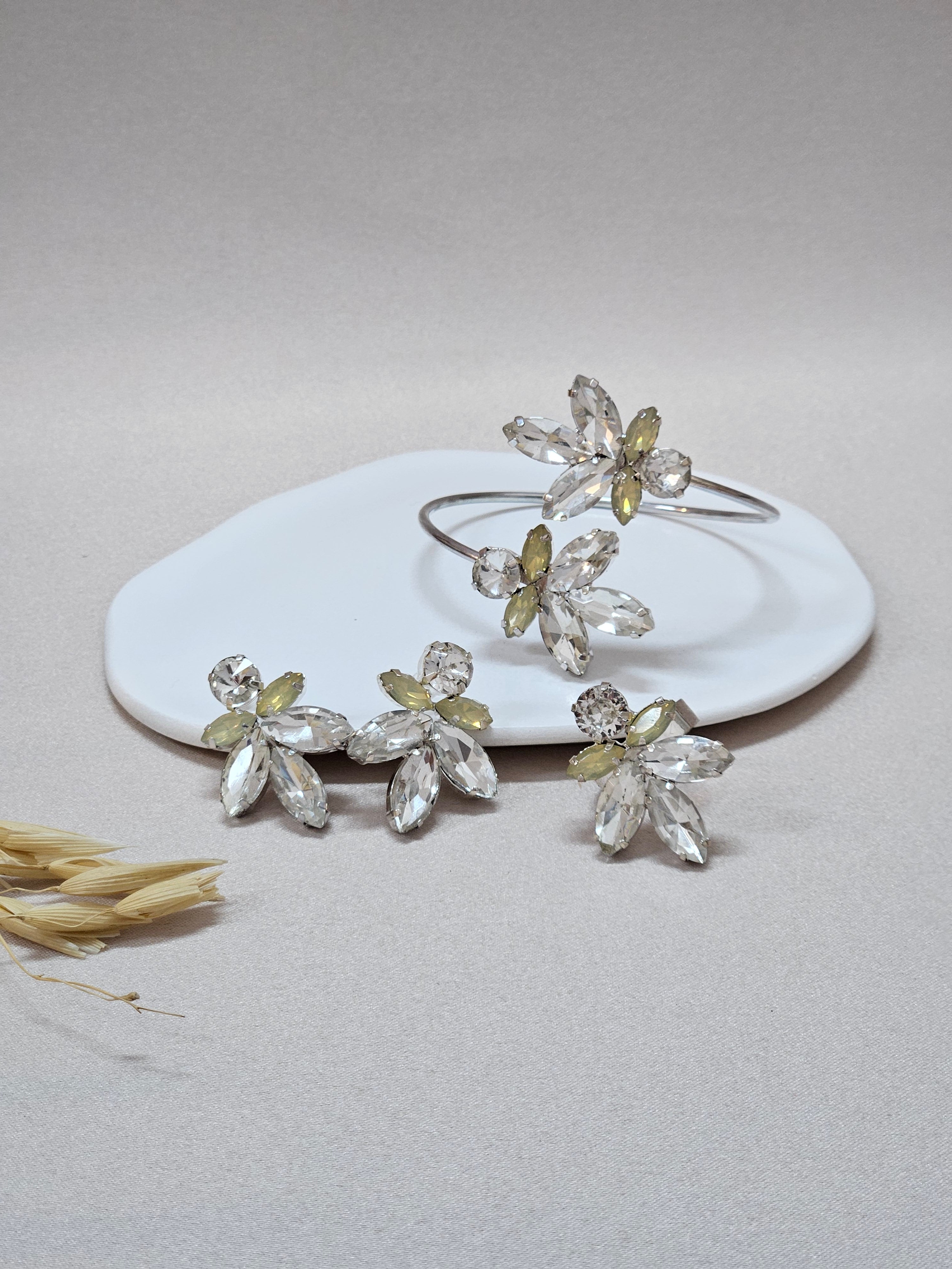 Green Floral Jewelry Set