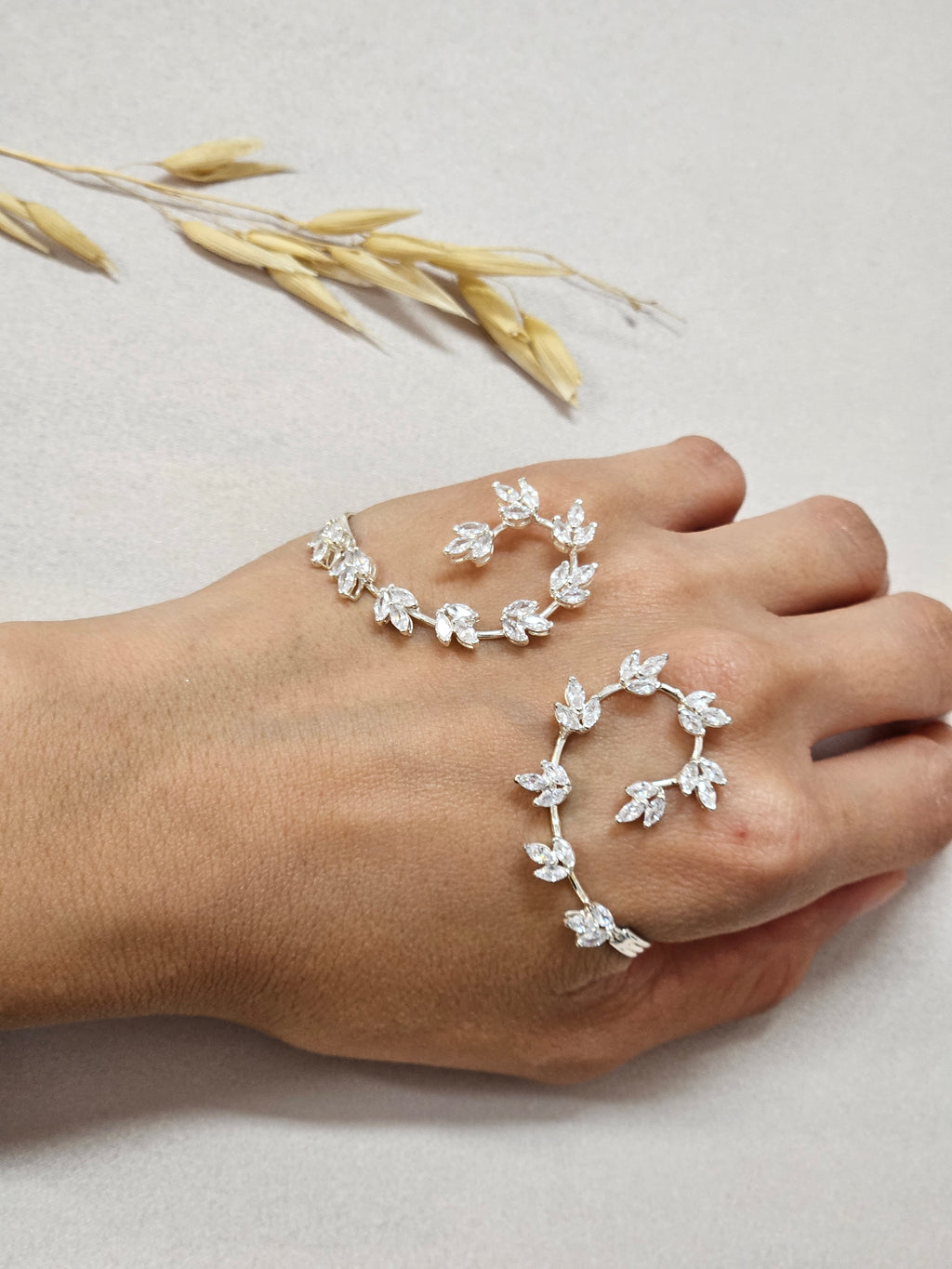 Silver Palm Blacelet Jewelry Set