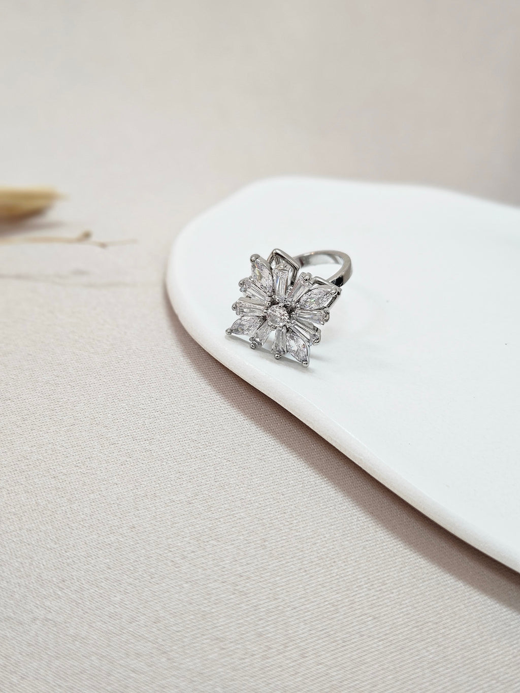 Square Crystal Adjsutable Ring