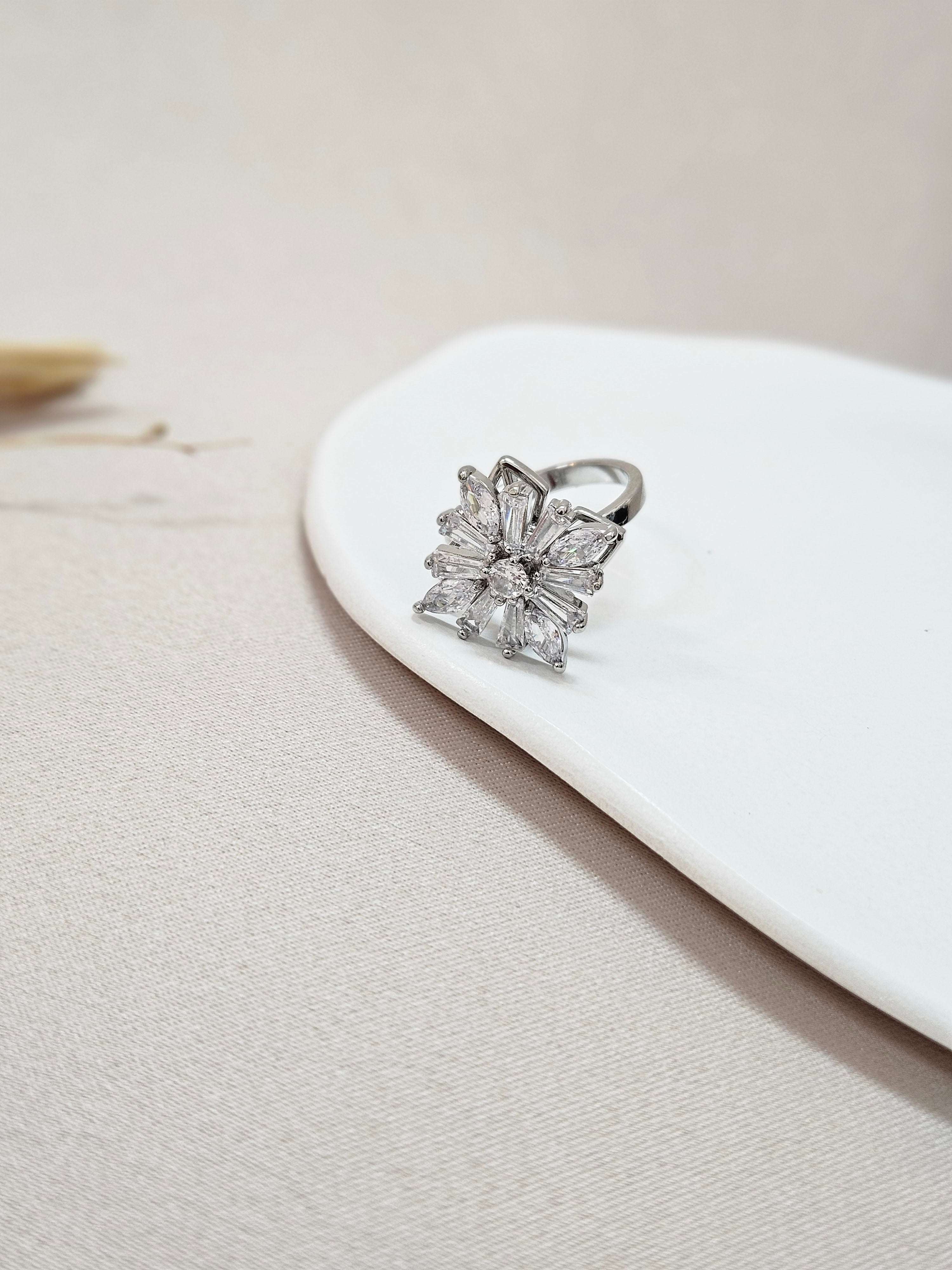 Square Crystal Adjsutable Ring