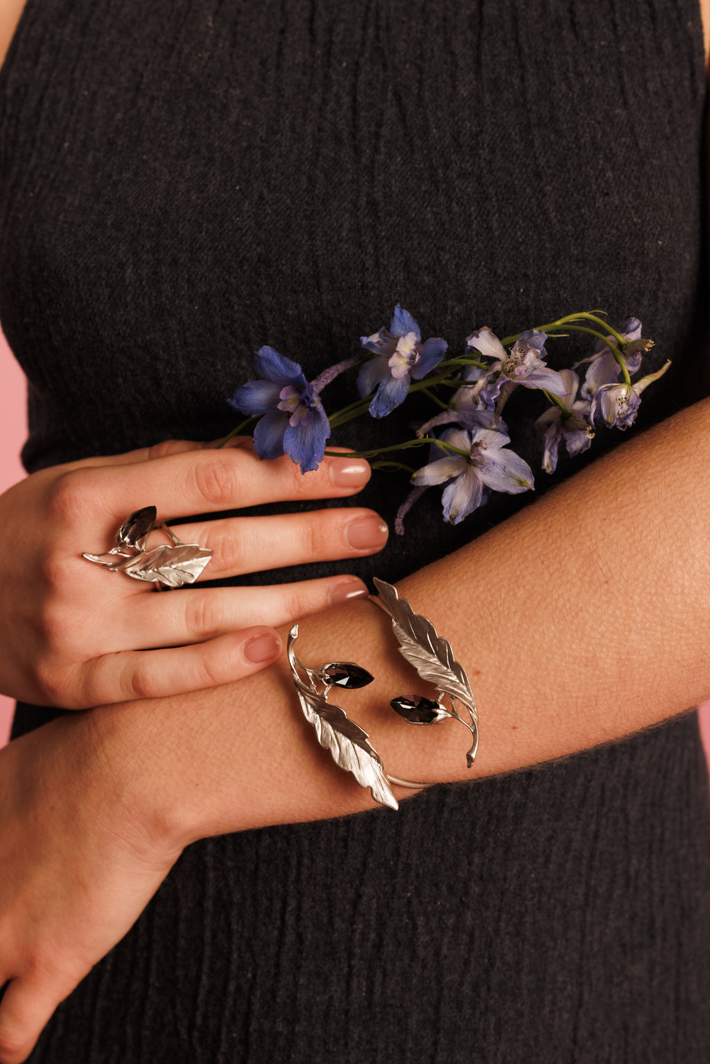 Silver Iris Jewelry Set