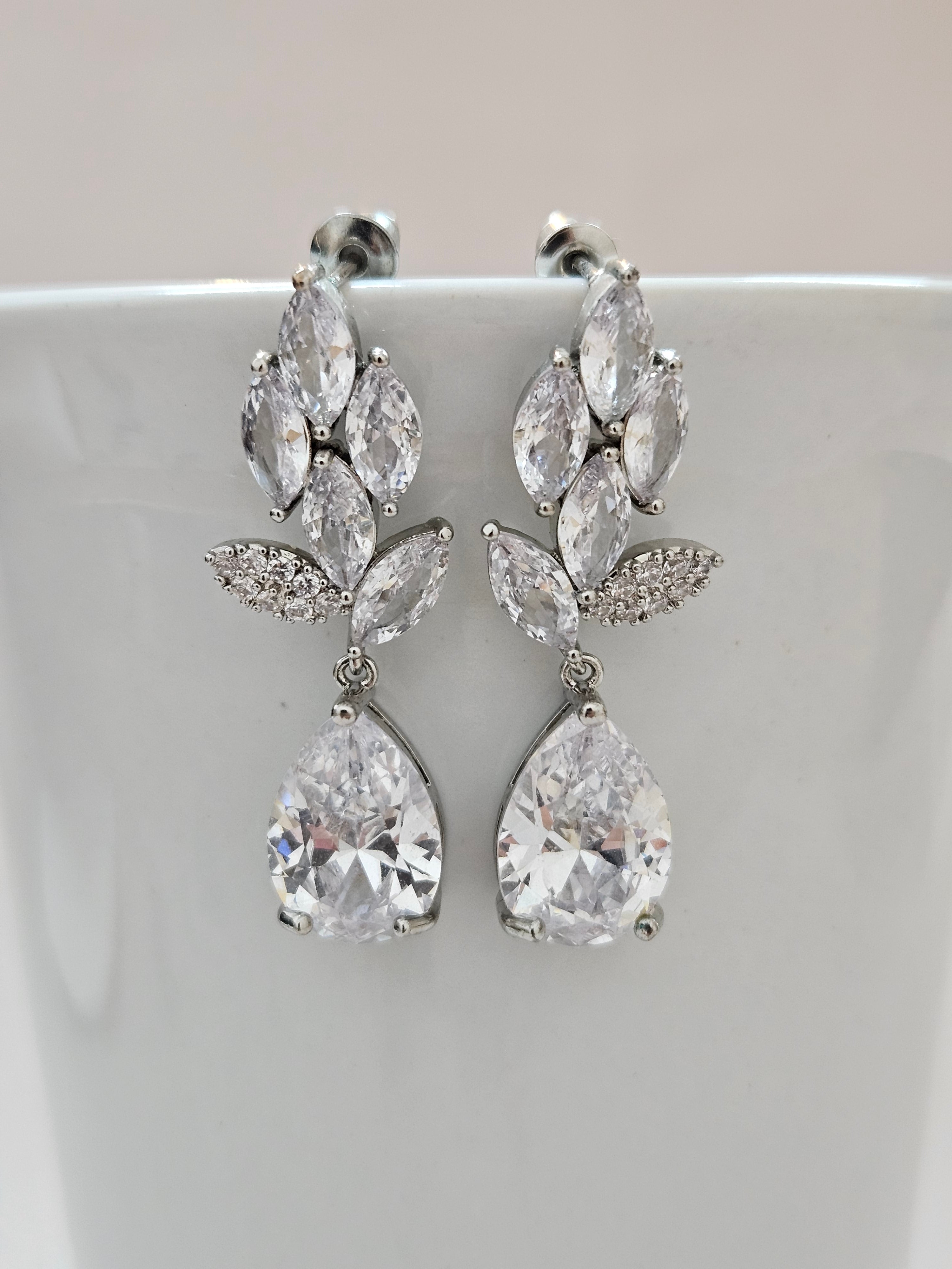 Bridal Crystal Drop Earrings - AESC40