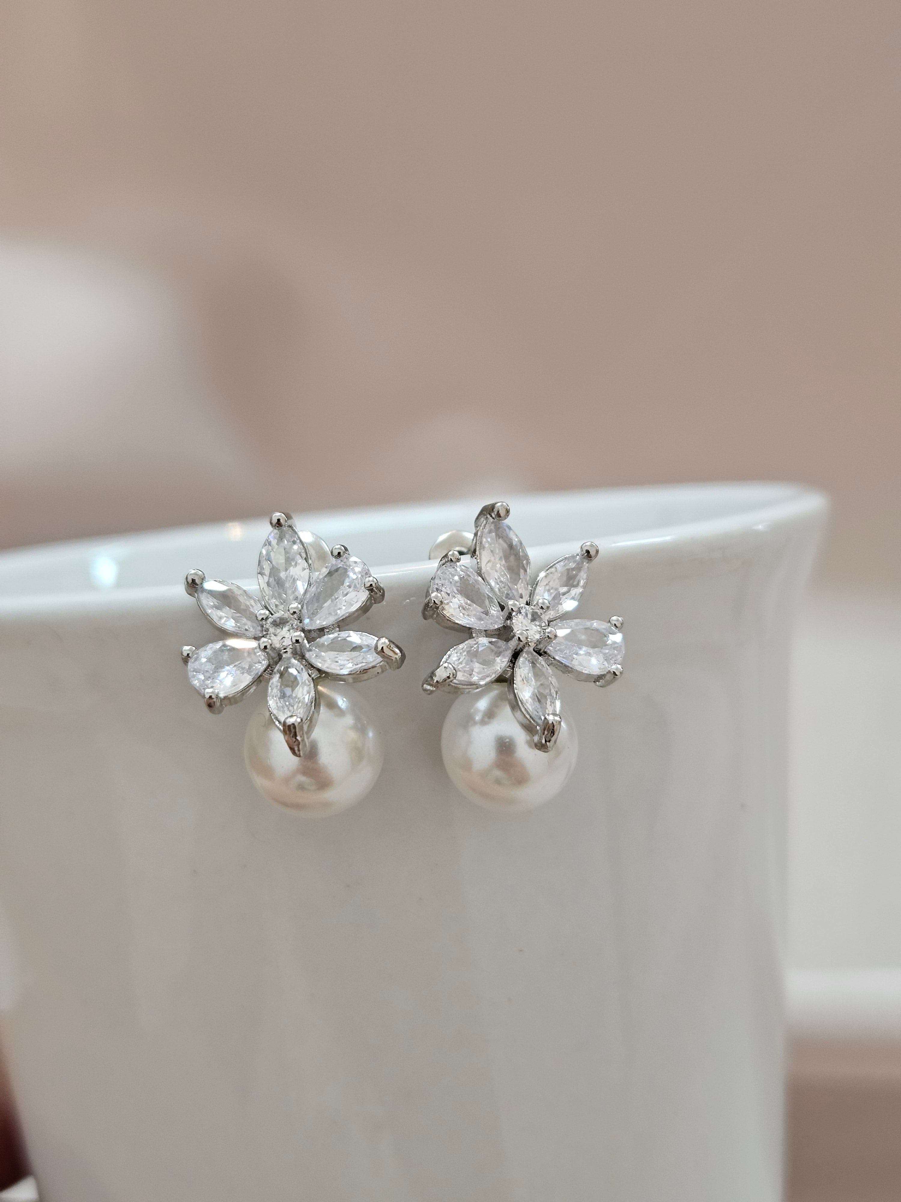 Bridal Crystal Pearl Stud Earrings - AESP53