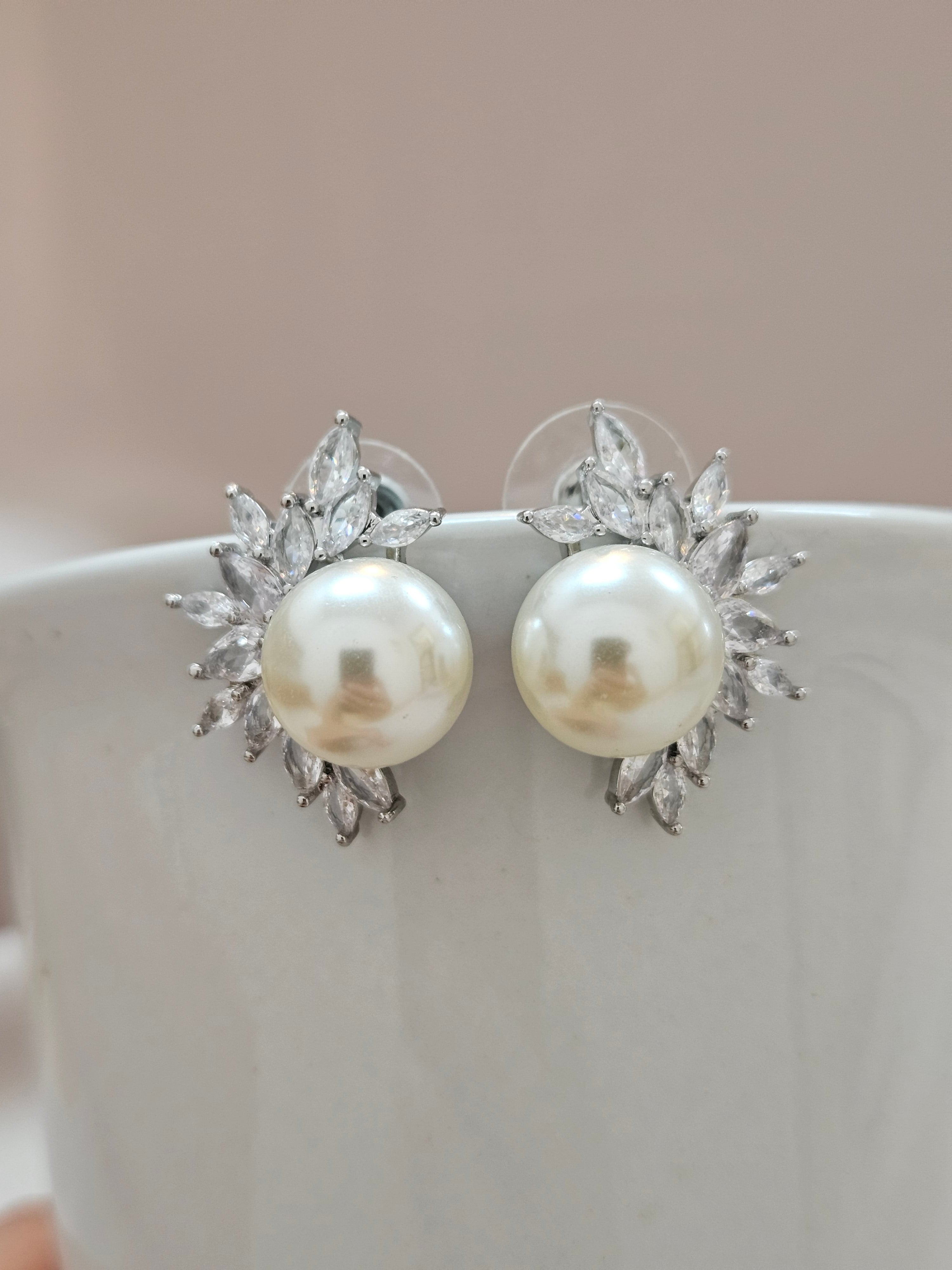 Half-moon Stud Pearl Crystal Earrings