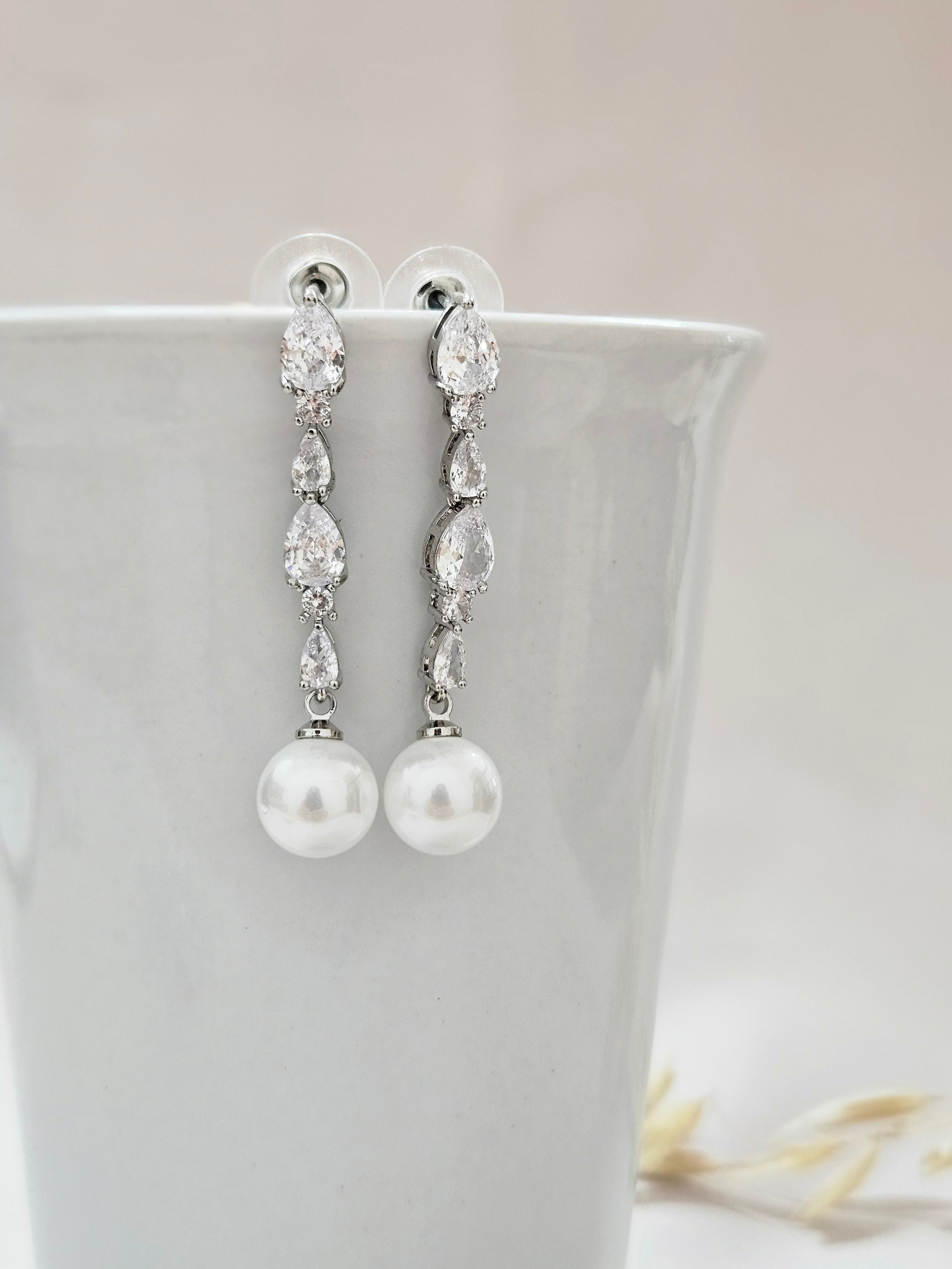 Long Delicate Crystal Earrings - AESP52
