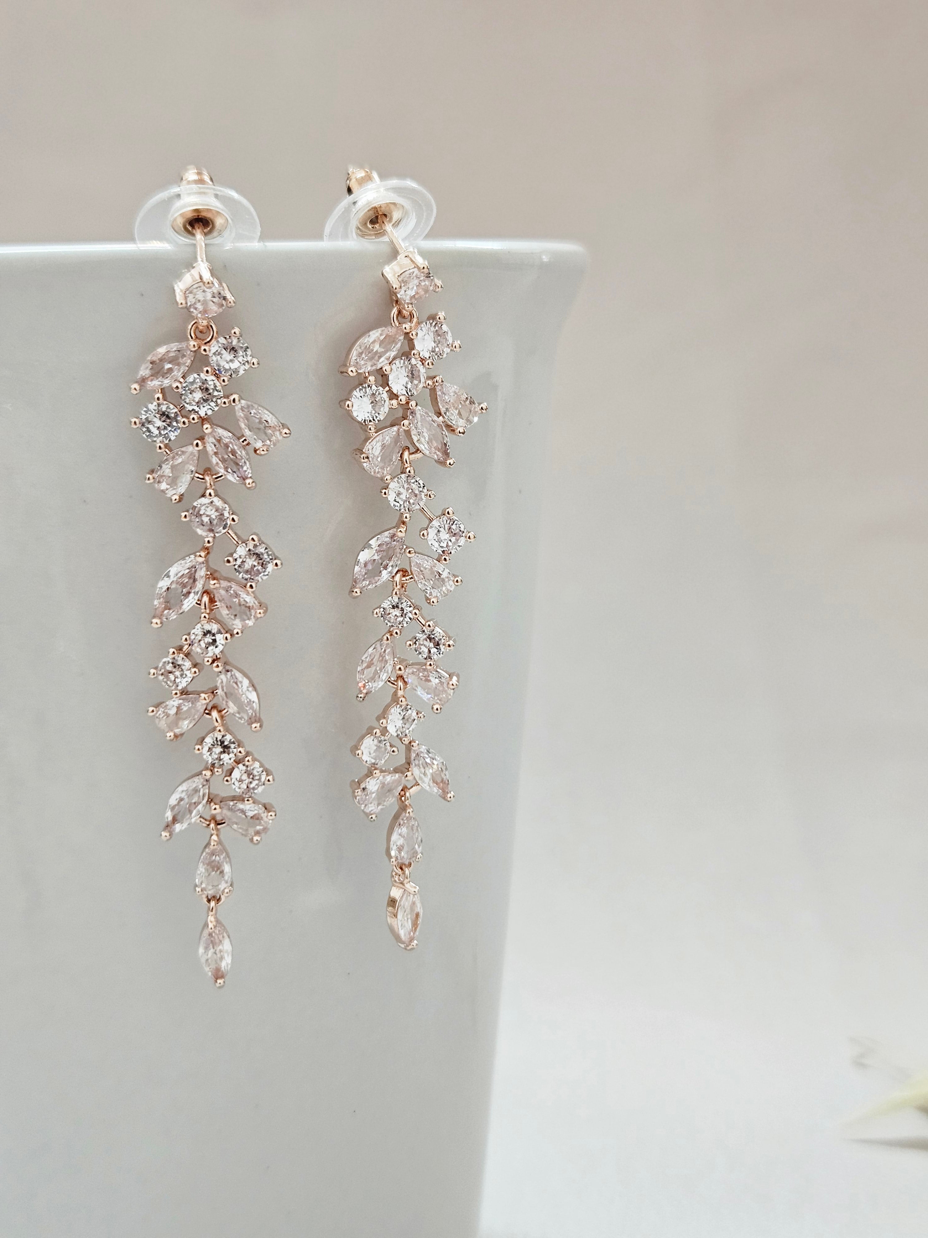 Luxurious Rose Gold Chandelier Earrings - AERC6