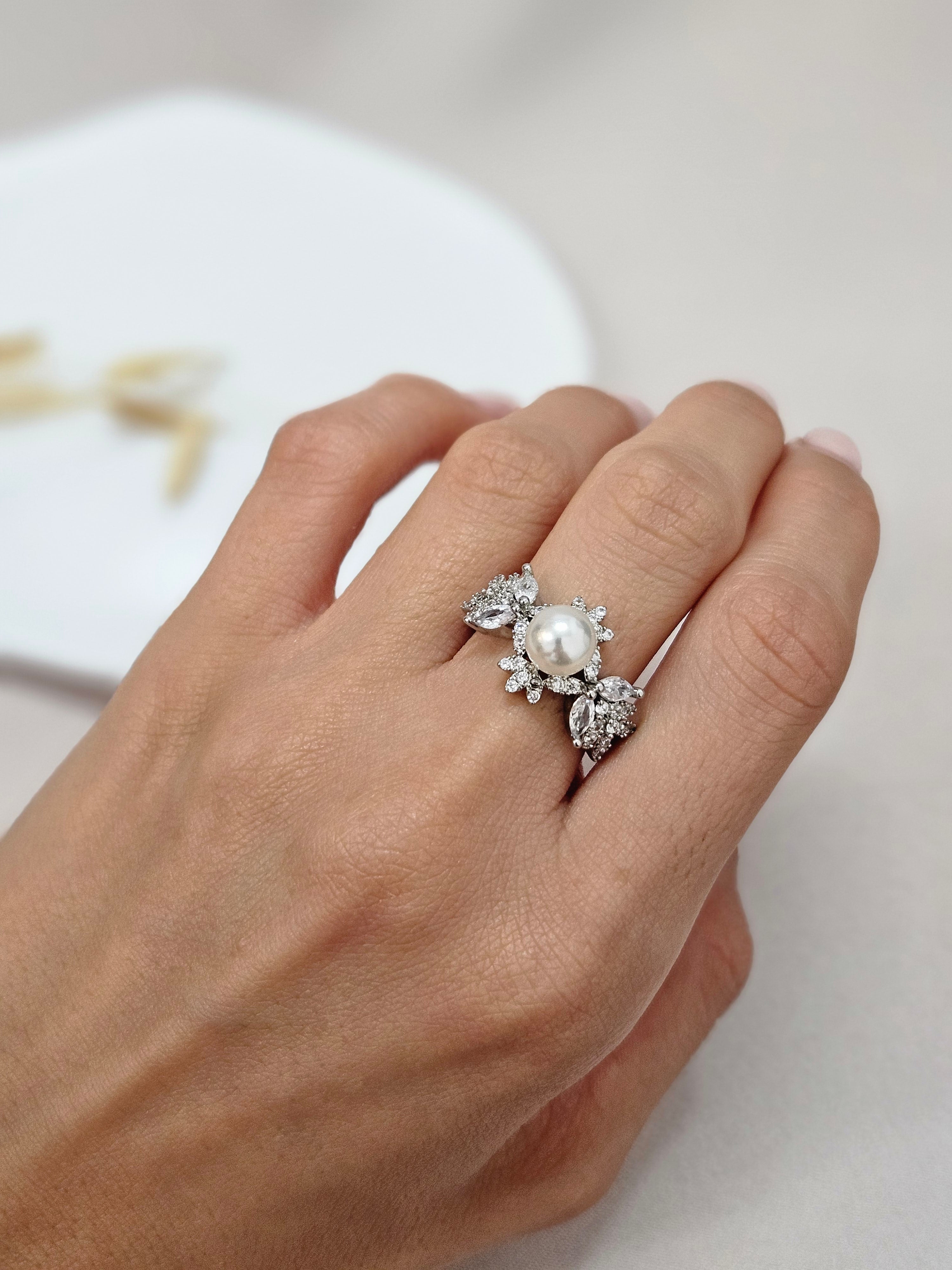 Oriental Crystal Pearl Adjustable Ring - ARSP8