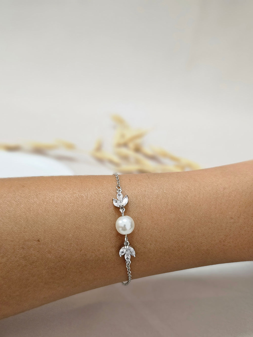 Chain Vine Pearl Bracelet