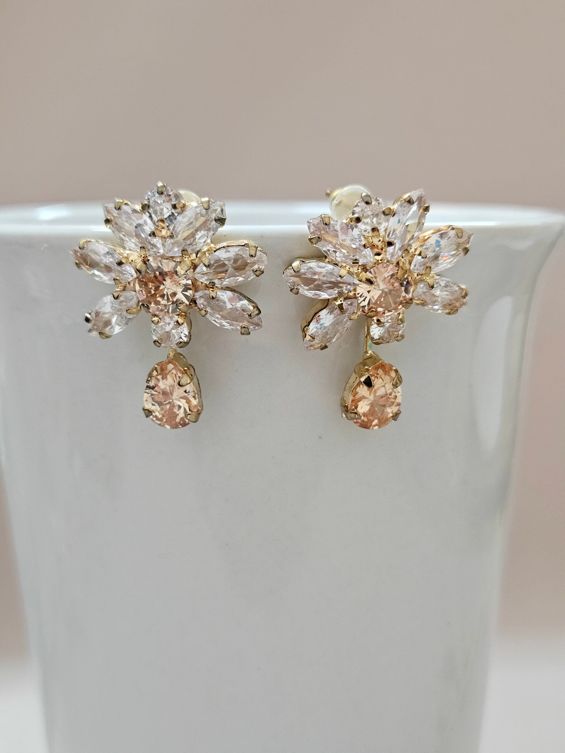 Flower-Shaped Champagne Crystal Earrings - TEGC1