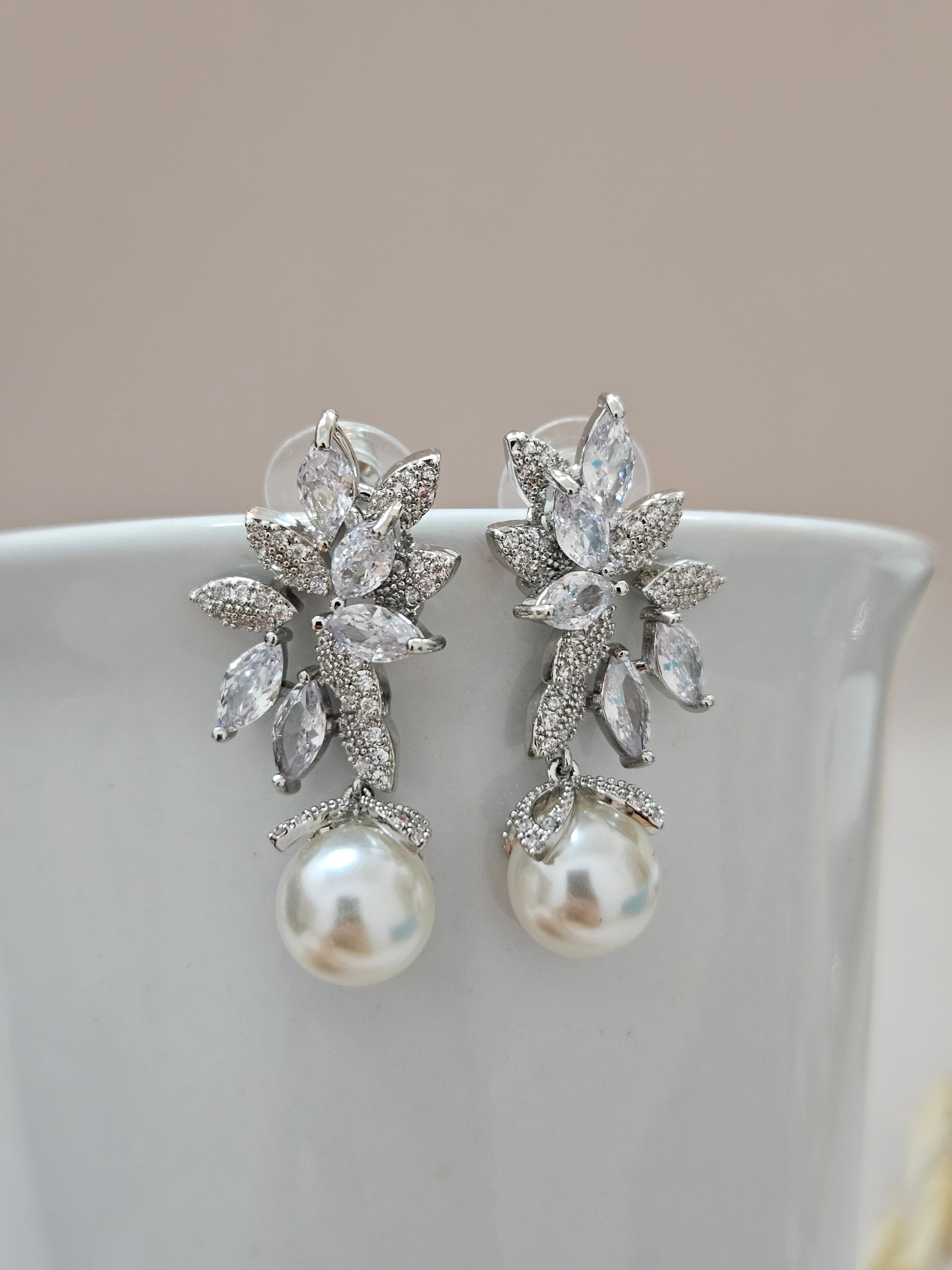 Statment Chandalier Pearl Earrings - AESP9