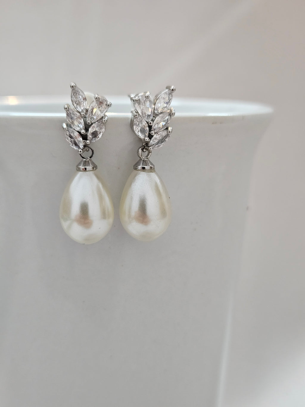 Classic Pearl Drop Earrings
