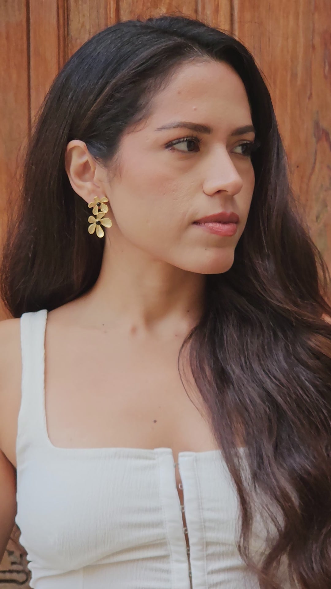 Pendientes florales negros