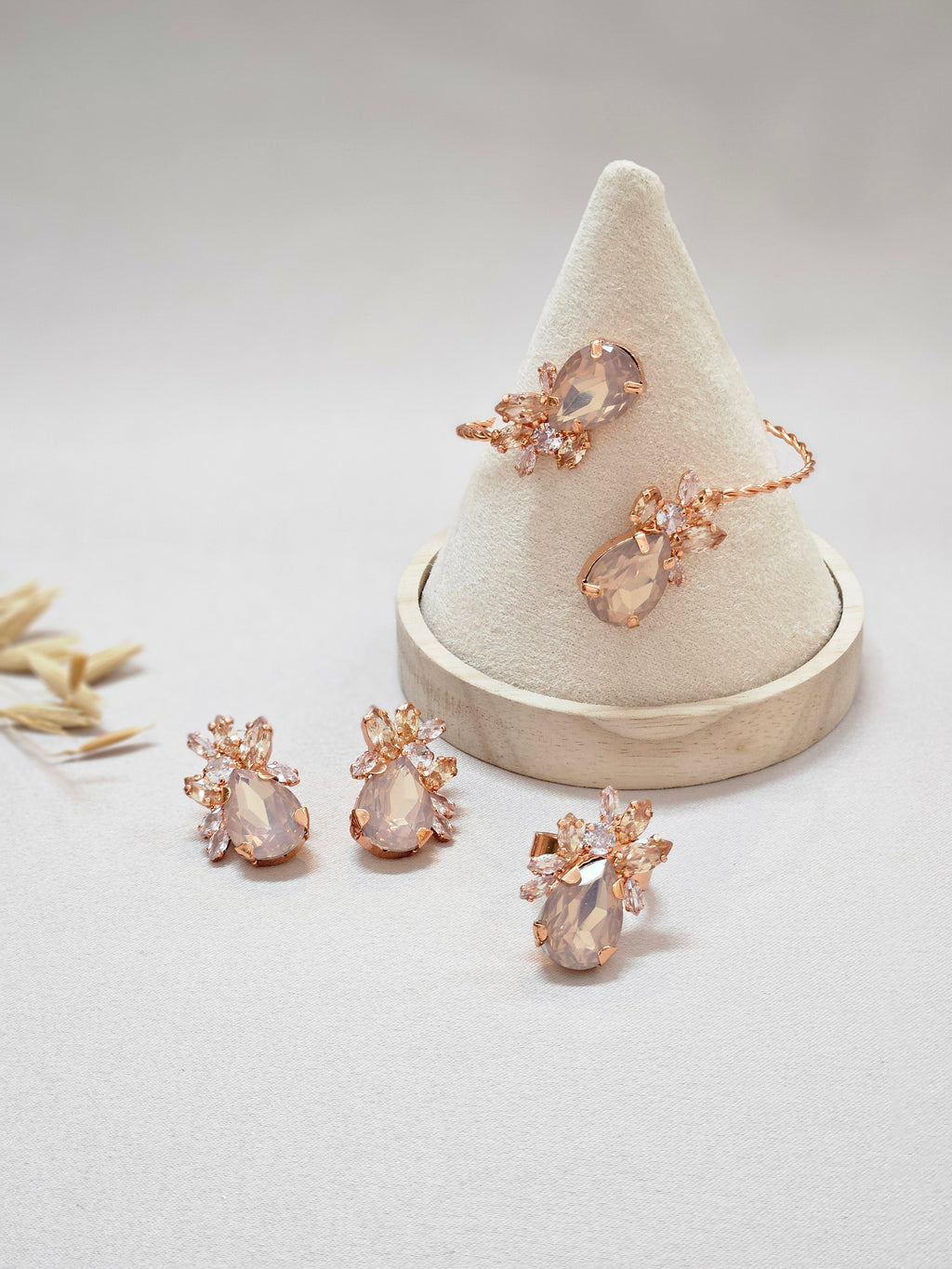 Rose Gold And Champagne Jewelry Set