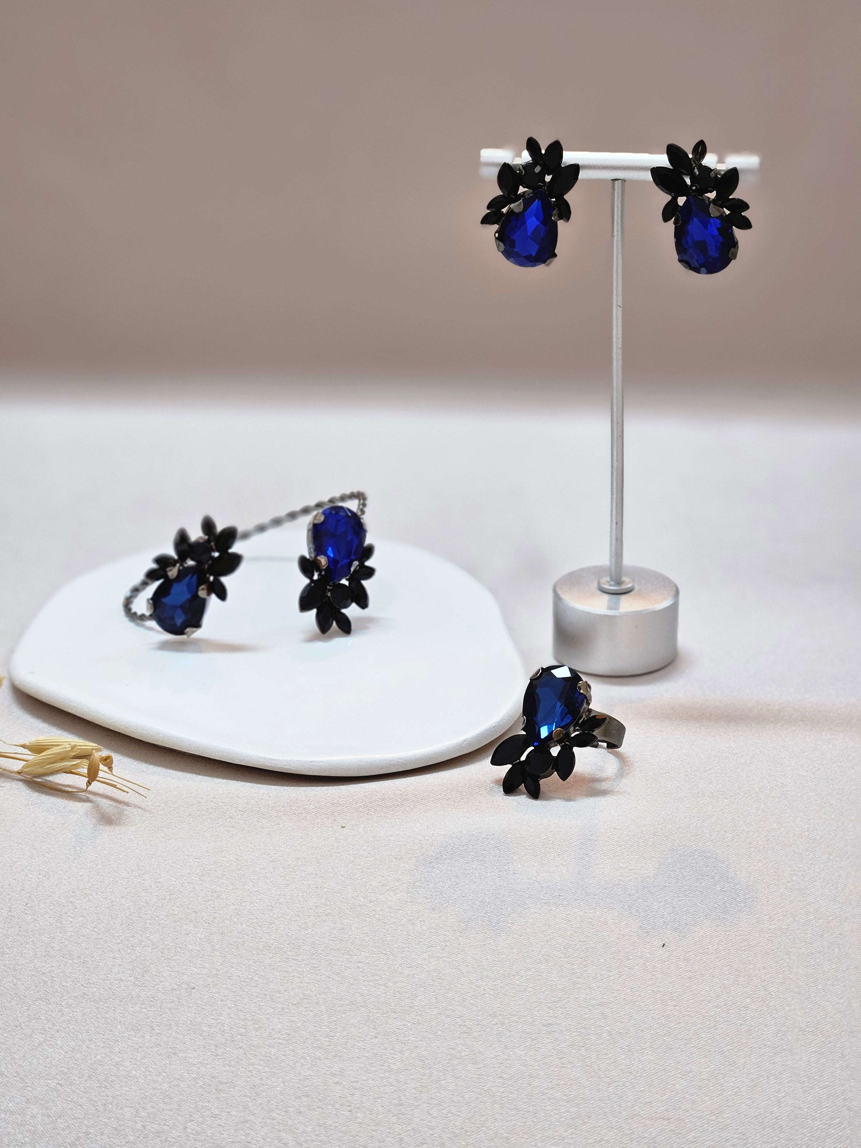 Black And Navy Jewelry Set
