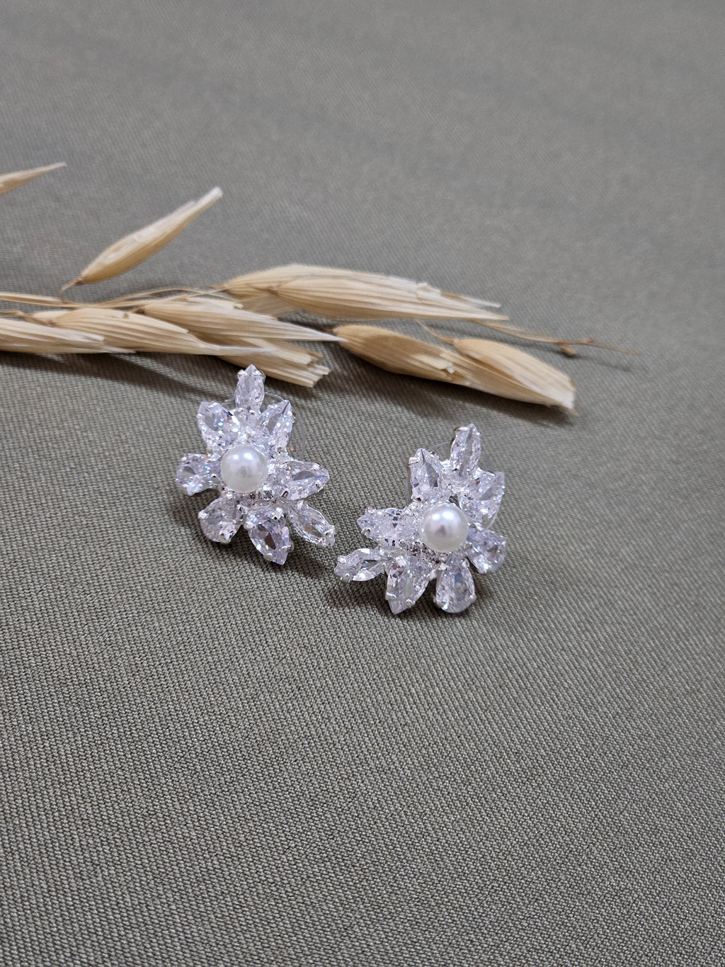 Floral Pearl Jewelry Set