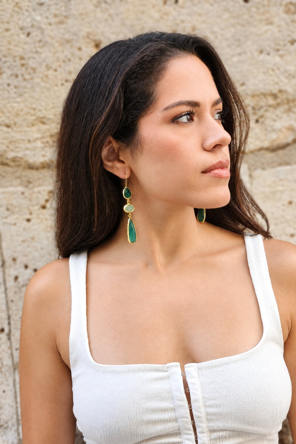 Pendientes colgantes de piedras verdes