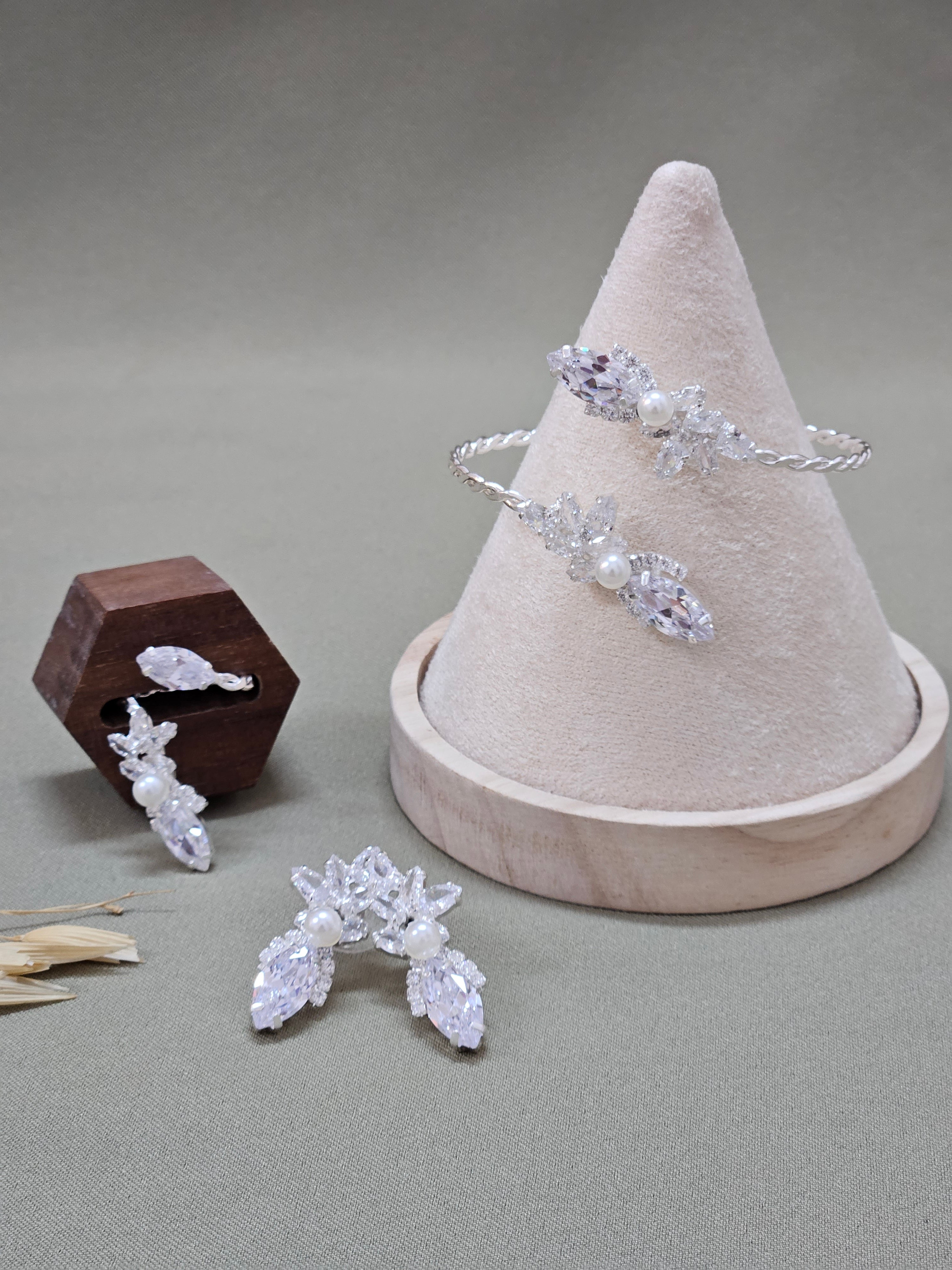 Leaf Silver Bridal Set