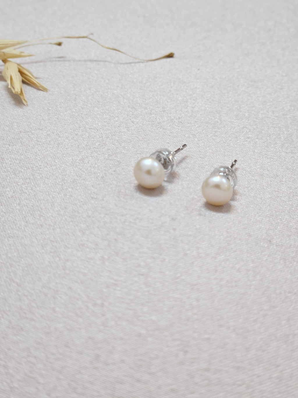 Ivory Freshwater Pearls Jewelry Set