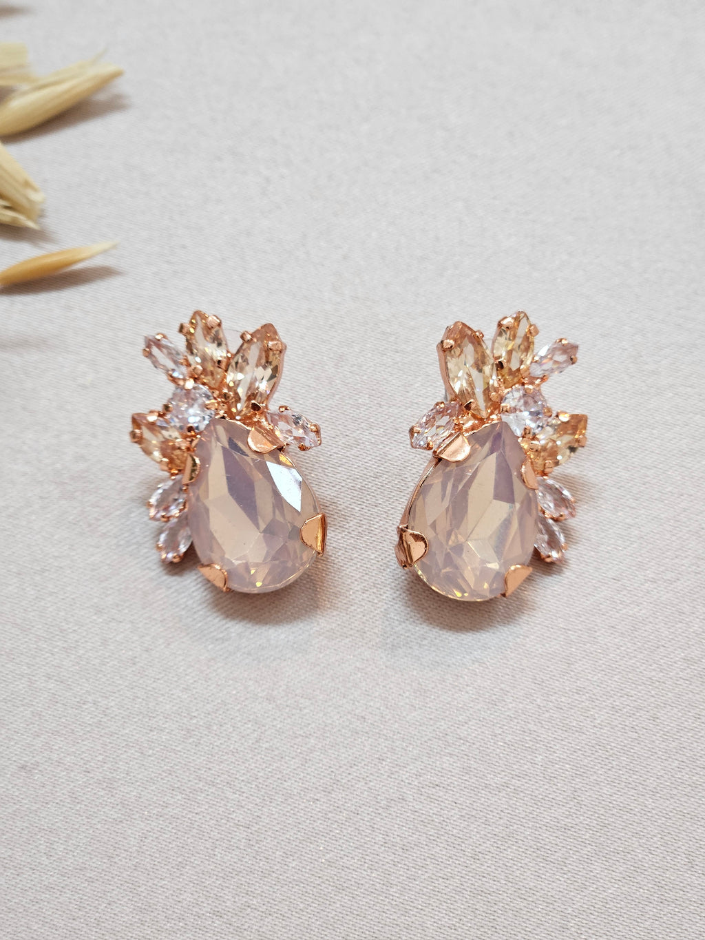 Rose Gold And Champagne Jewelry Set