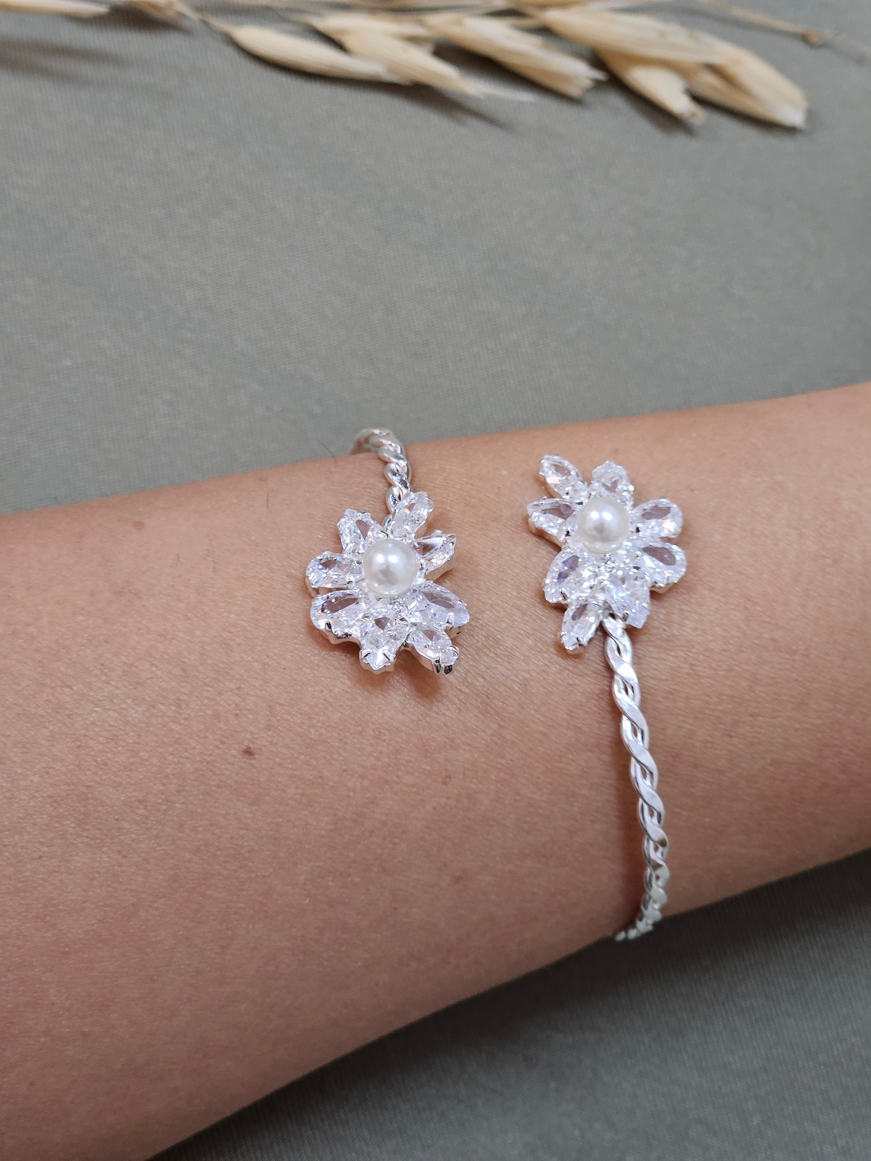 Floral Pearl Jewelry Set