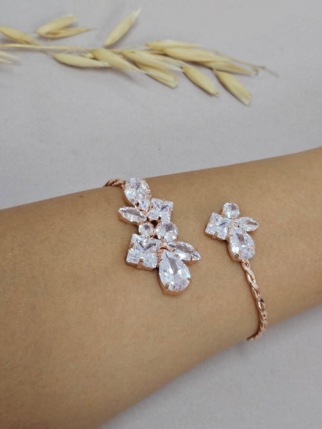 Geometrical Rose Gold Bridal Jewelry Set