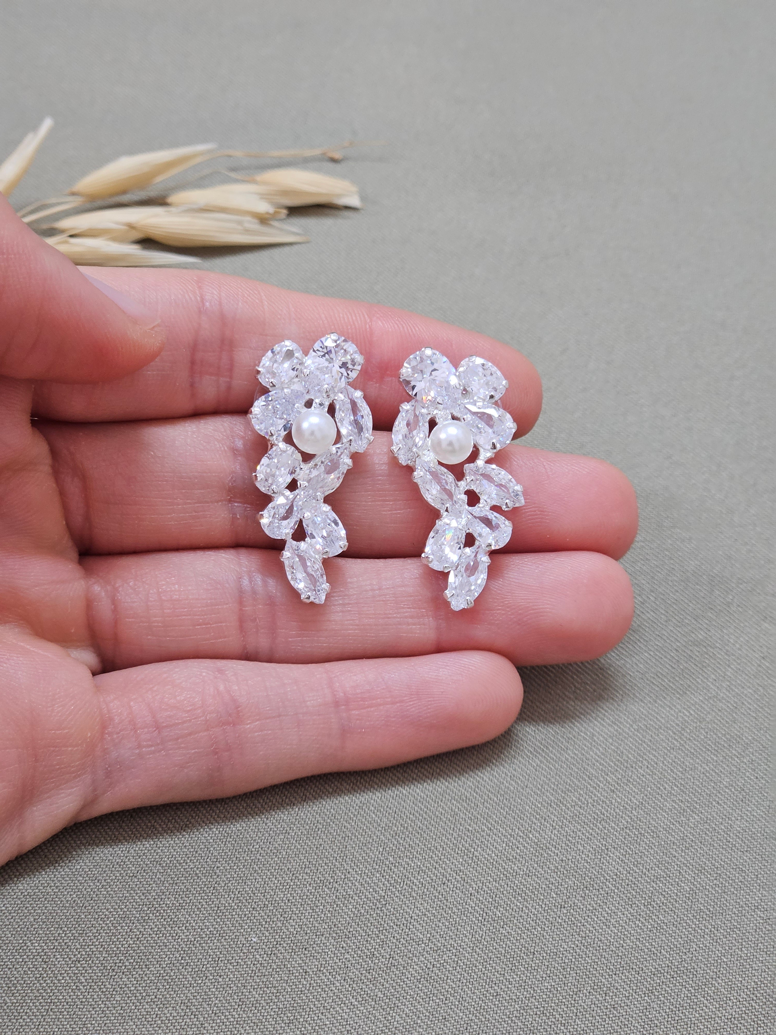 Pearl Leaf Silver Jewelry Set